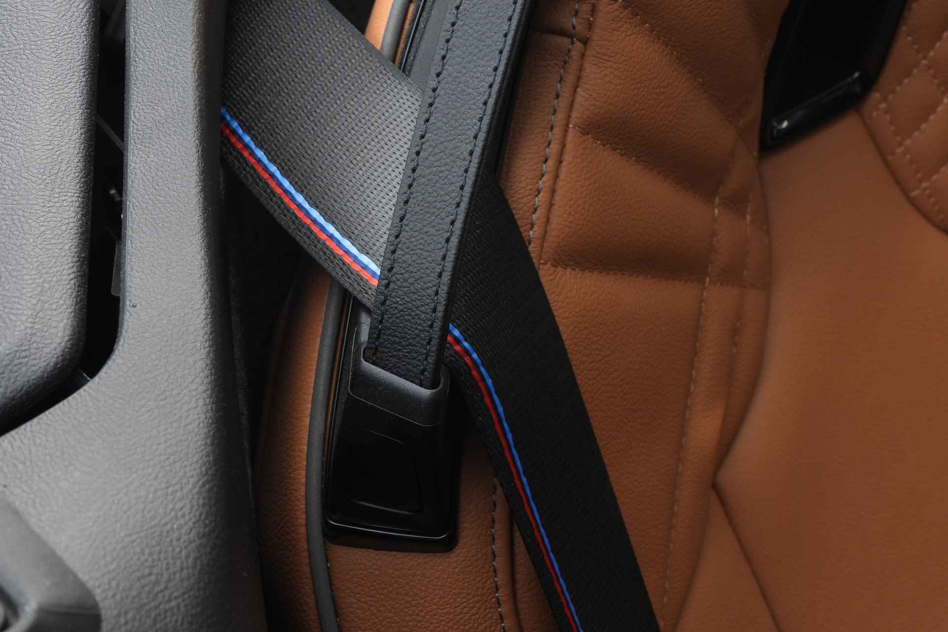 BMW Z4 Roadster M40i High Executive Automaat / M Sportstoelen / Adaptieve LED / Adaptief M Onderstel / Comfort Access / Active Cruise Control / Head-Up / Stuurverwarming - 45/55