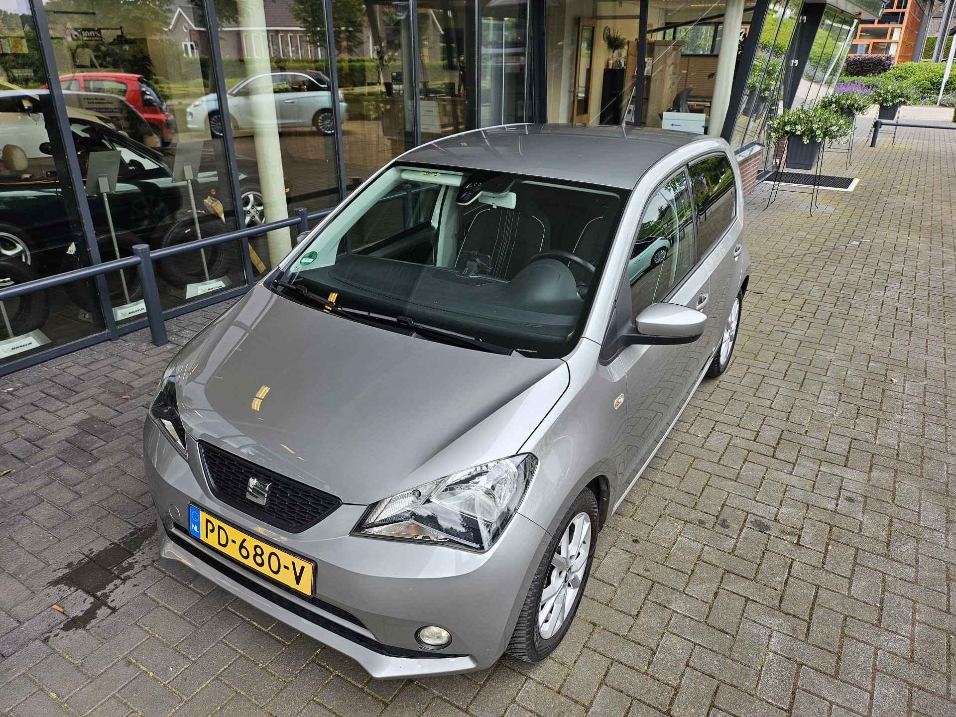 SEAT Mii 1.0 Sport Connect | Cruise PDC BT LM-wielen PrivacyGlass - 2/31