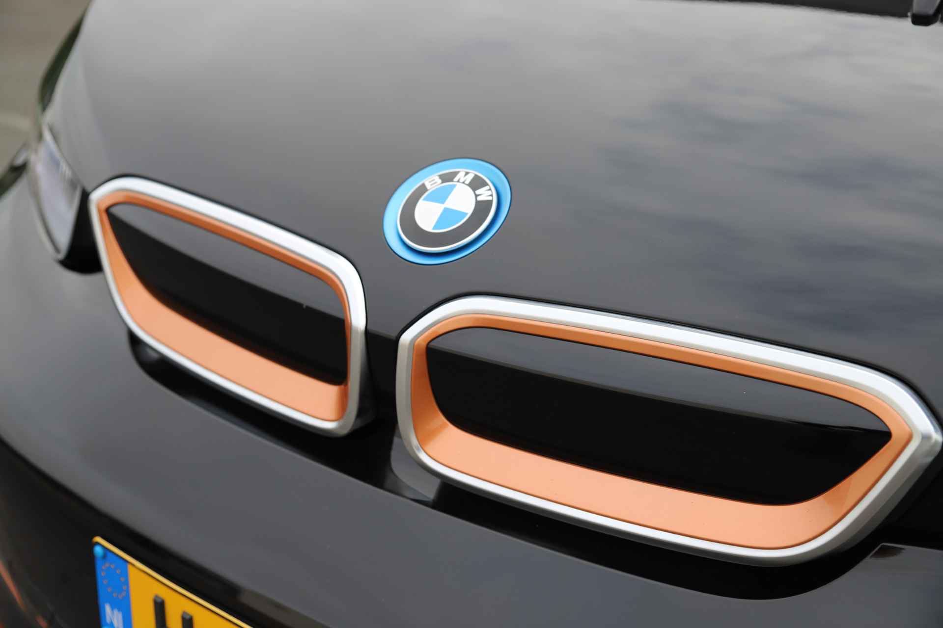 BMW i3 S 120Ah 42 kWh 185pk RoadStyle Edition leder/schuifdak/Accu 96% - 51/63