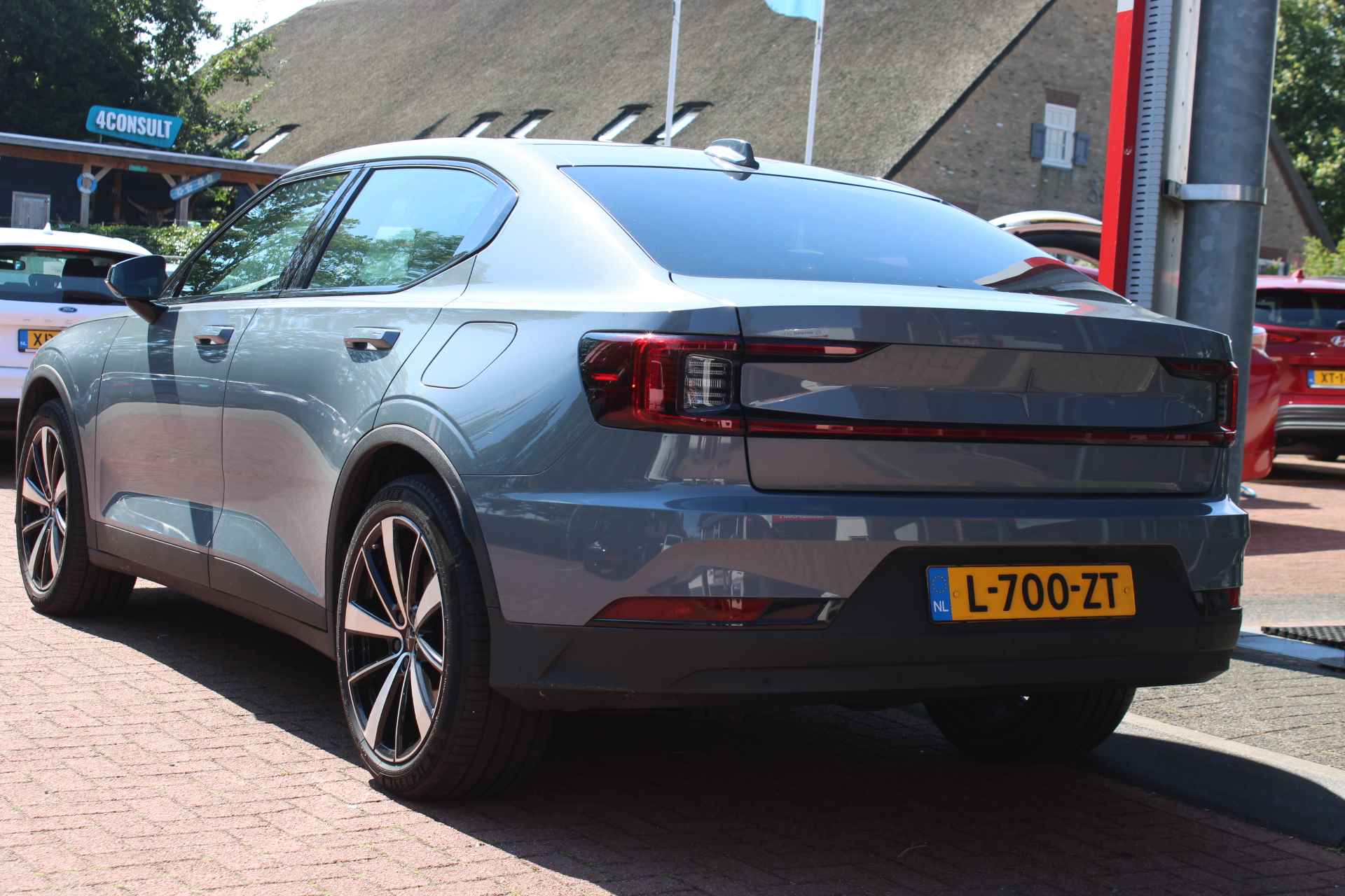 POLESTAR 2 63kWh Standard Range | Orig. NL | Extra bandenset | Luxe-Stoelen | Carplay | Panorama | Camera | Adaptive Cruise & Climate Control | - 4/24