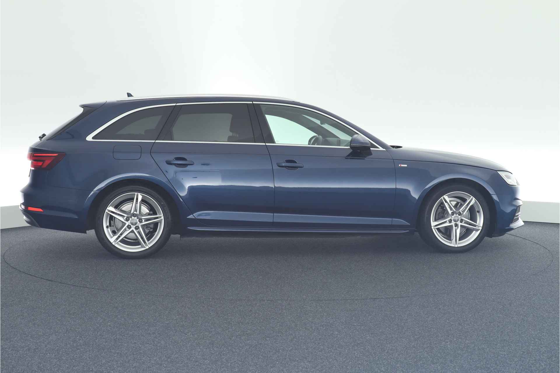 Audi A4 Avant 1.4 TFSI 150pk S-Tronic 2x S-Line B&O Navigatie Virtual Cockpit Led - 8/47