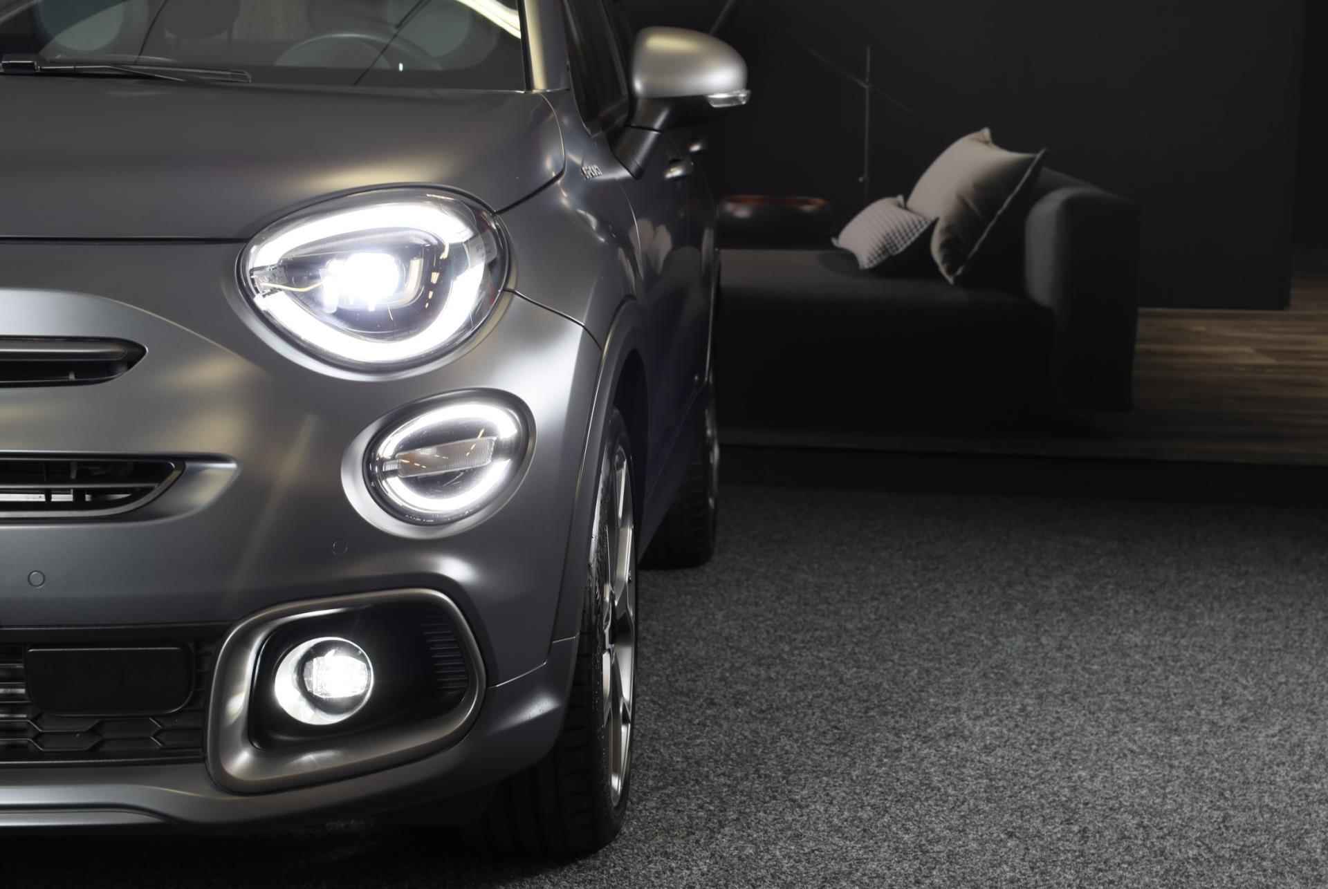 Fiat 500 X 1.3 FireFly Turbo 150 Sport / AUT / ACC / Navi / Leder / Camera / Lane Assist / Open Panoramadak / Dode Hoek / 19 Inch - 50/53