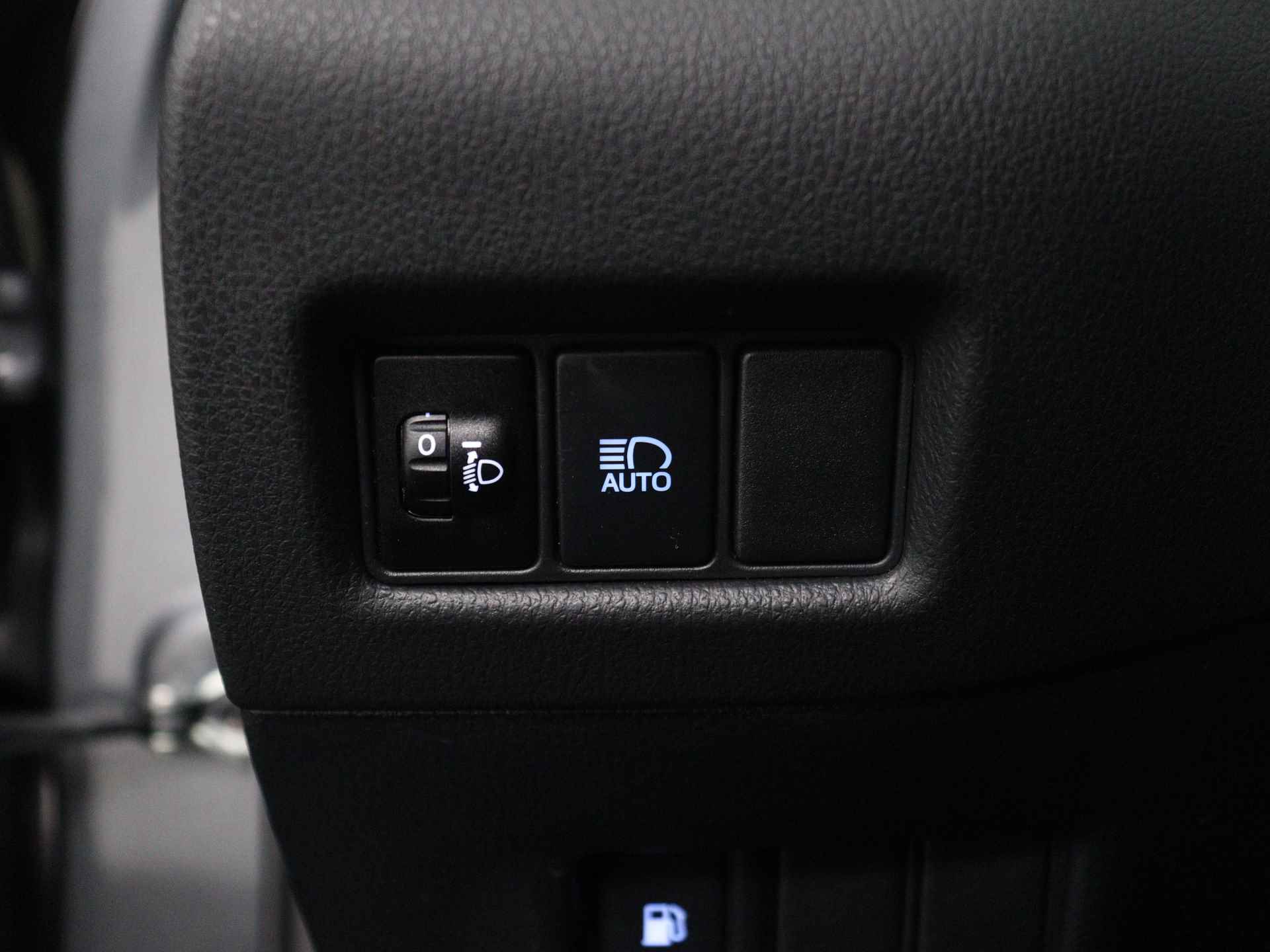 Toyota C-HR 1.8 Hybrid Energy | Navigatie | Stoelverwarming | - 33/43
