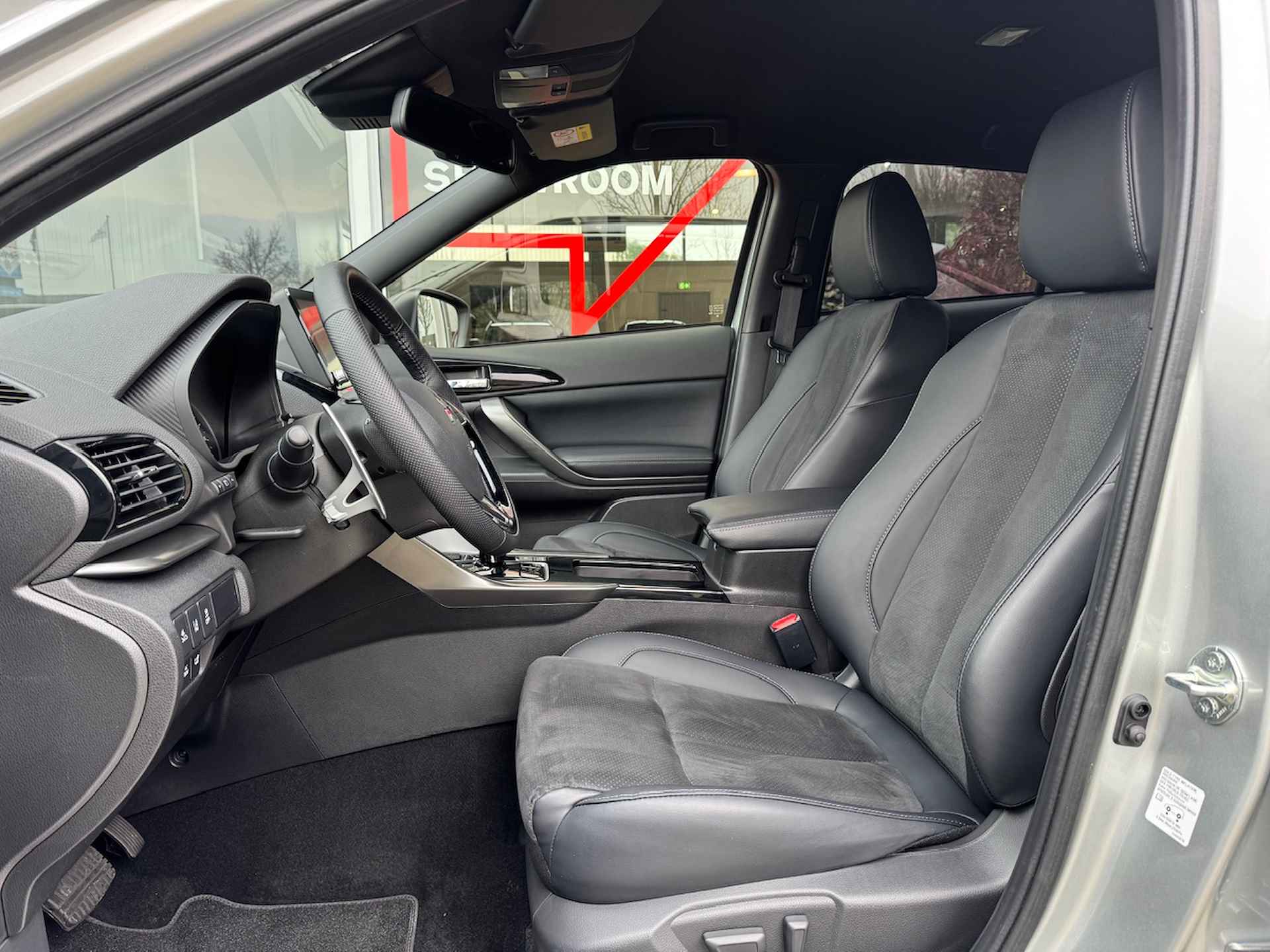 MITSUBISHI Eclipse Cross PHEV Black Edition | Navigatie | ACC | 360-camera | Blind Spot | Apple CarPlay | Android Auto | Keyless | App Connect - 7/28