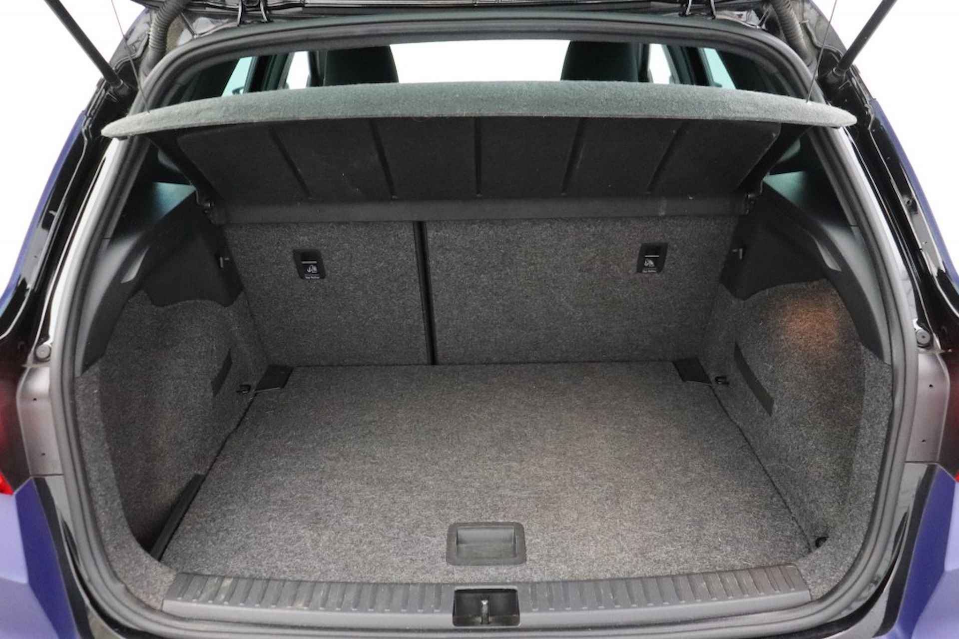 SEAT Arona 1.6 TDI Xcellence Business Intense - Navi, Camera, LED, - 8/29