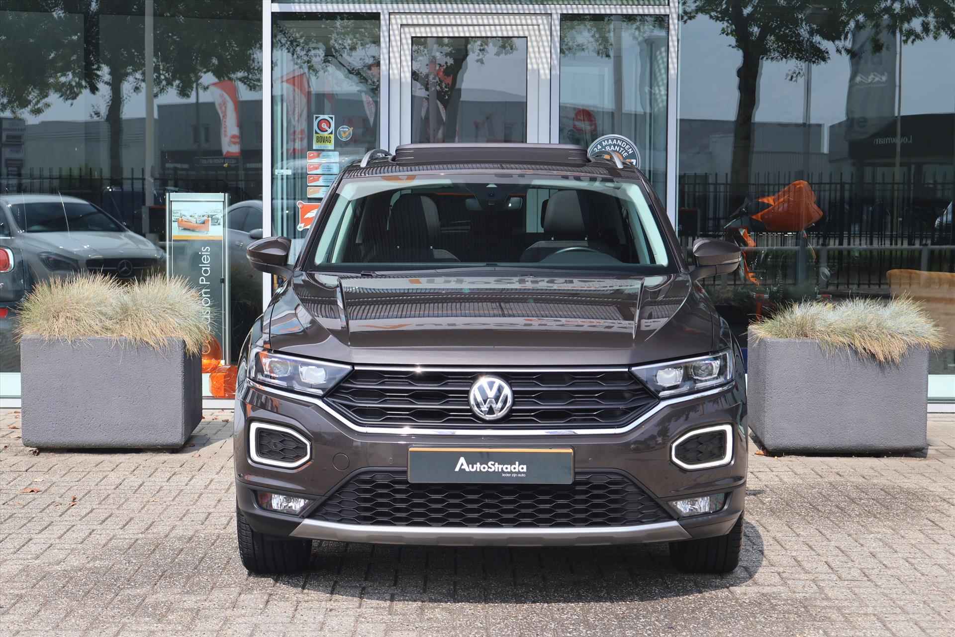 Volkswagen T-Roc 1.0 TSI Style 115pk | Pano | Virtual | Carplay | ACC | Navi Full | DAB | LED - 40/50