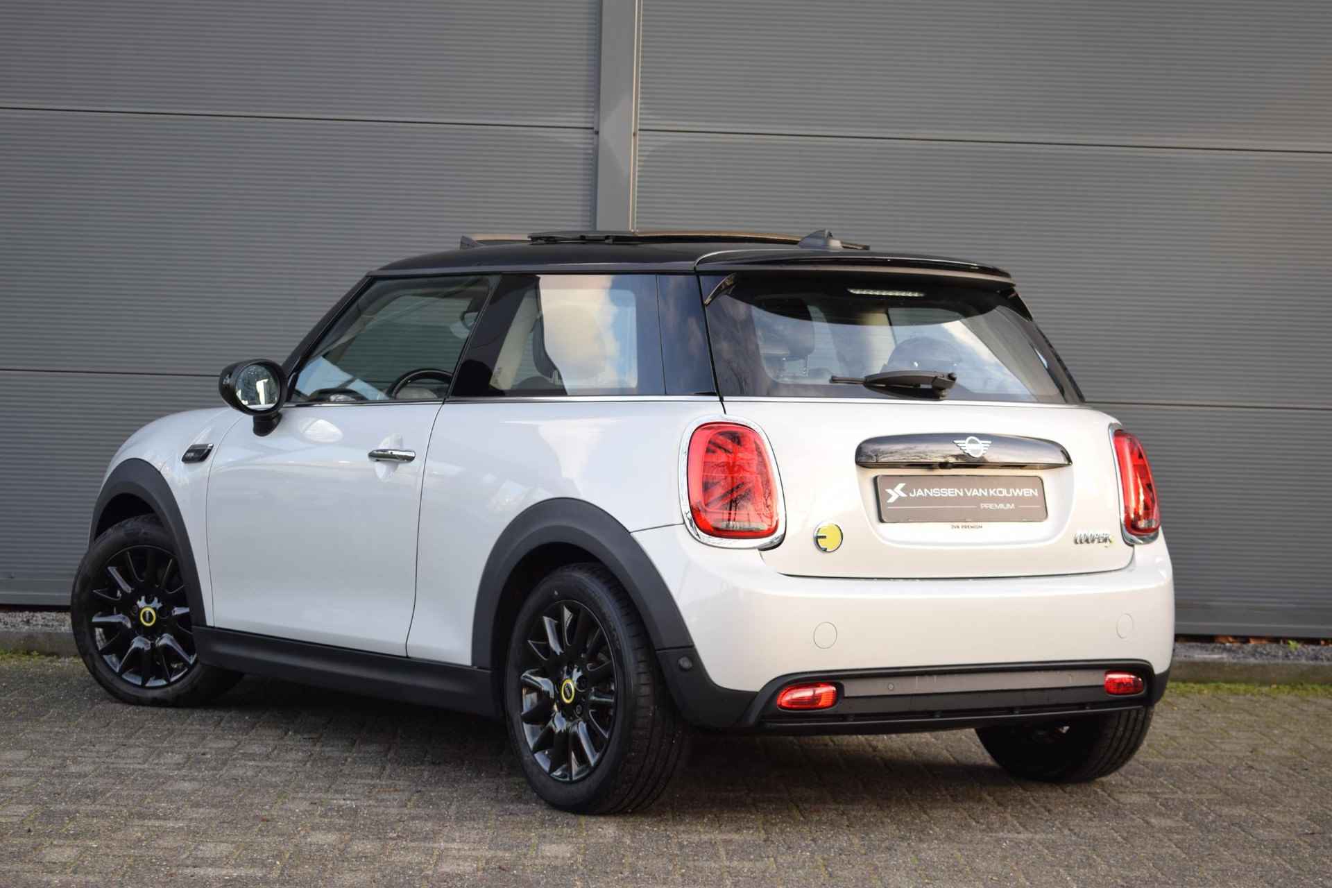 Mini Mini Electric Camden Edition 33 kWh / Apple Carplay / Pano / Stoelverwarming - 4/56