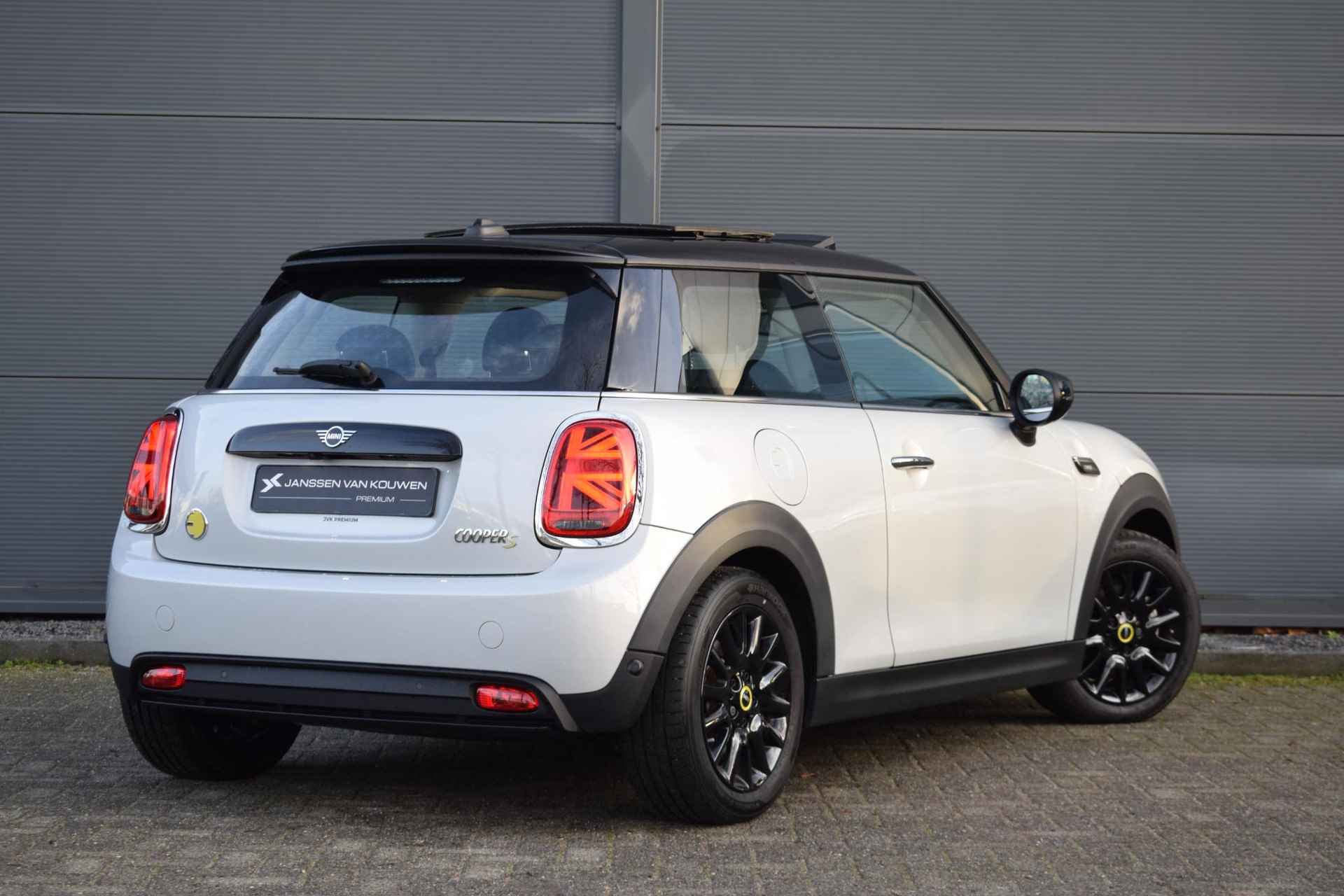 Mini Mini Electric Camden Edition 33 kWh / Apple Carplay / Pano / Stoelverwarming - 6/56