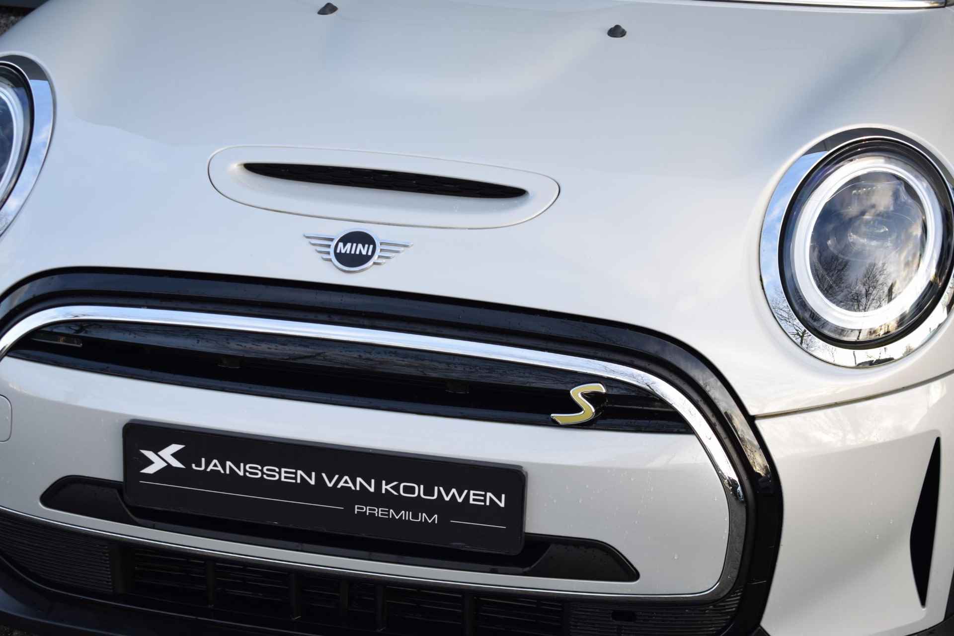 Mini Mini Electric Camden Edition 33 kWh / Apple Carplay / Pano / Stoelverwarming - 30/56