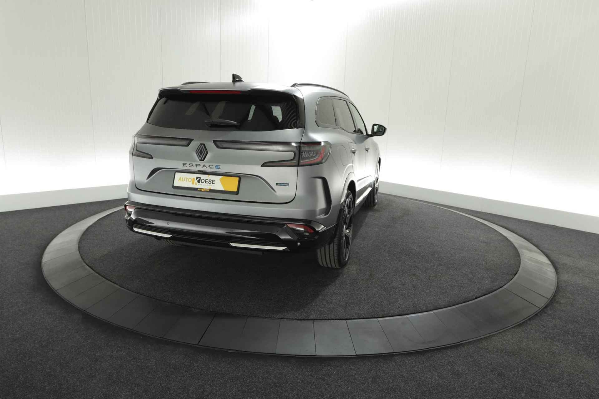 Renault Espace E-Tech Hybrid 200 Esprit Alpine | 7 Zitplaatsen | 360 Camera | Panoramadak | Dodehoekdetectie | Premium Geluidsinstallatie - 11/96