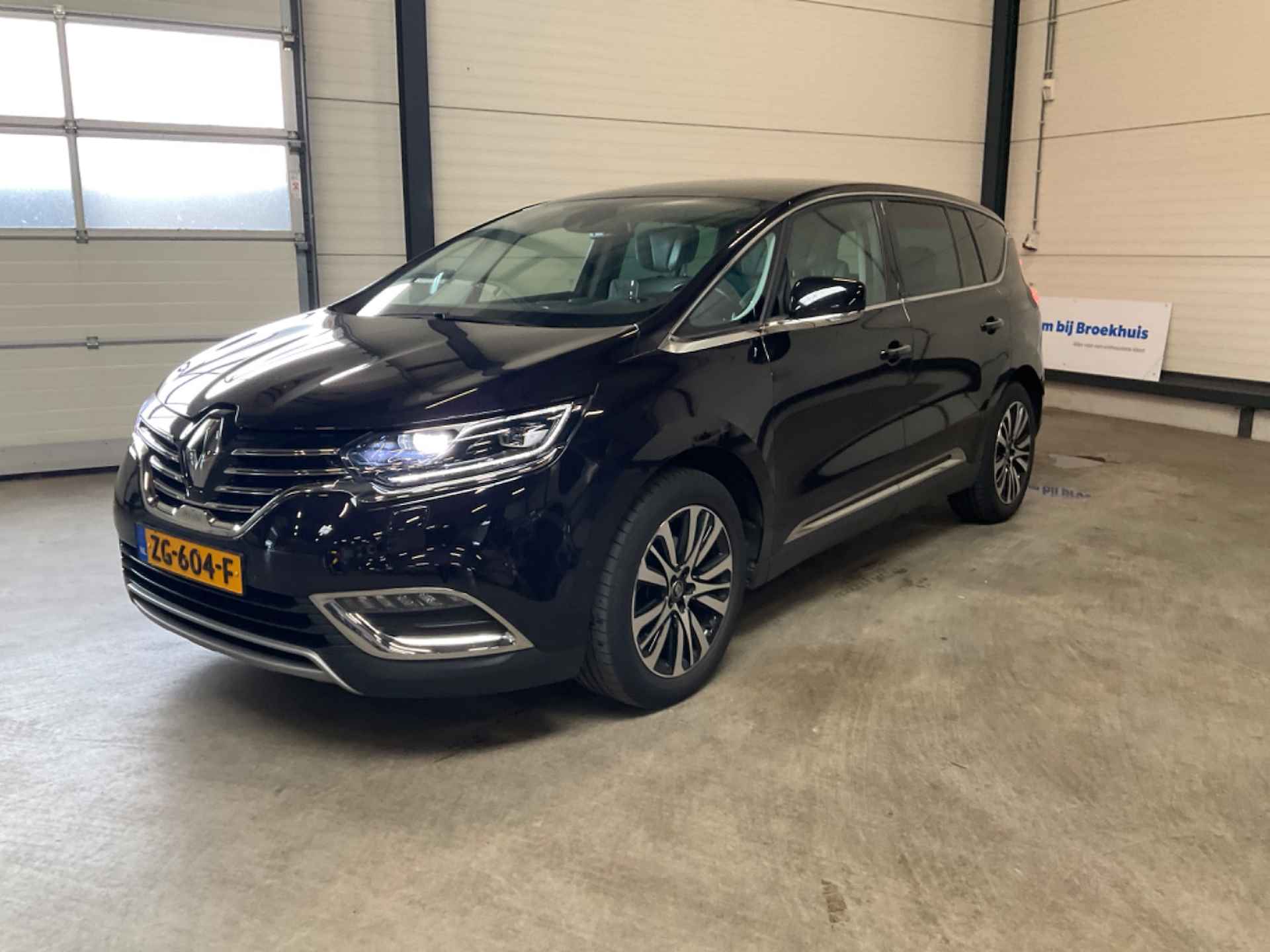 Renault Espace 1.8 225PK Initiale Paris 7p. | Schuifdak | Leder | Camera | LED | Elektr. Achterklep | Komt binnenkort binnen! - 1/7