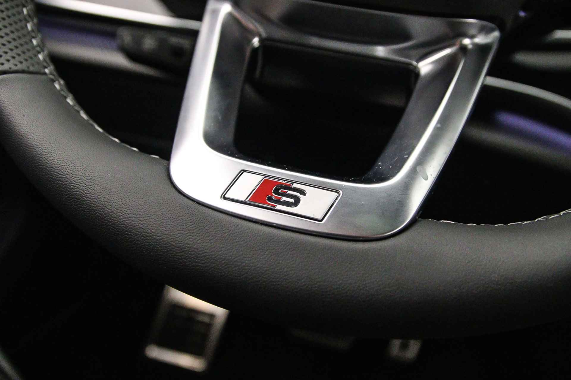 Audi SQ8 4.0 TFSI Quattro 507pk | Advanced Onderstel | Head Up | B&O | OLED | 23 inch | Sportdiff | Standkachel | Alcantara Hemel | Leder | S-Stoelen | Stoelventilatie/Massage | Carbon | - 22/76