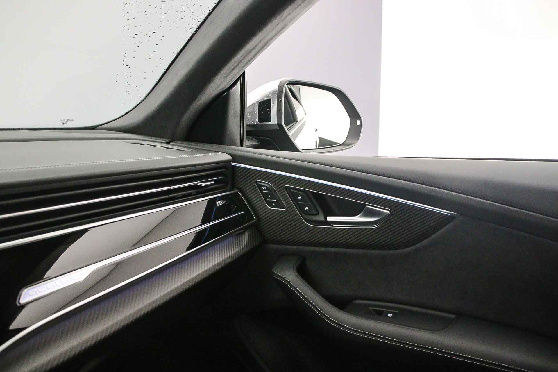 Audi SQ8 4.0 TFSI Quattro 507pk | Advanced Onderstel | Head Up | B&O | OLED | 23 inch | Sportdiff | Standkachel | Alcantara Hemel | Leder | S-Stoelen | Stoelventilatie/Massage | Carbon | - 31/76