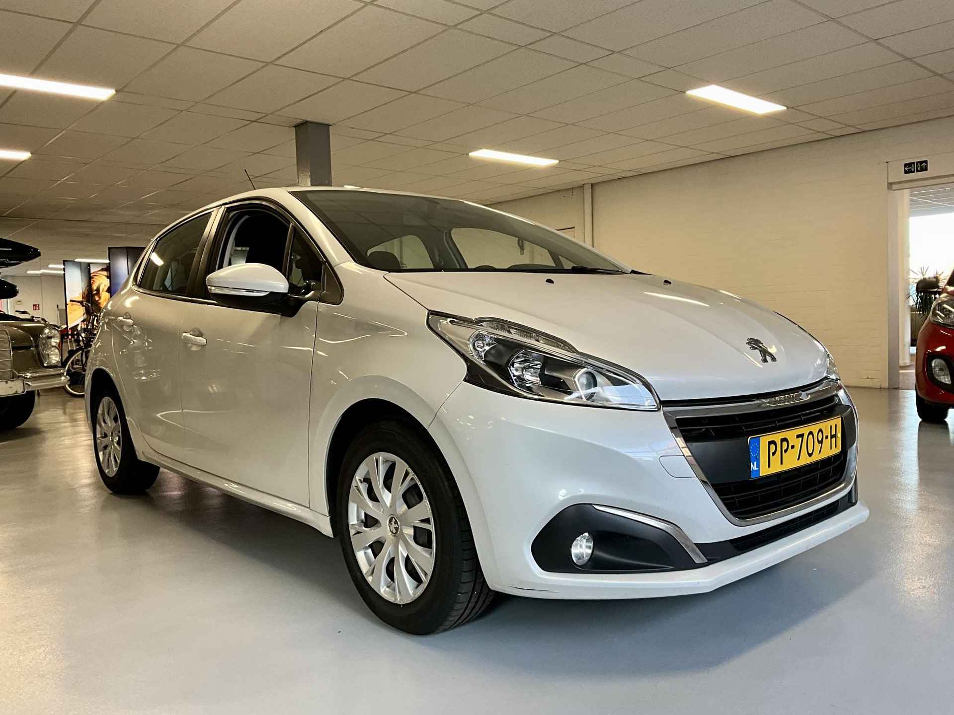 Peugeot 208 1.2 PureTech Blue Lion ** RIJKLAARPRIJS ** - 7/22