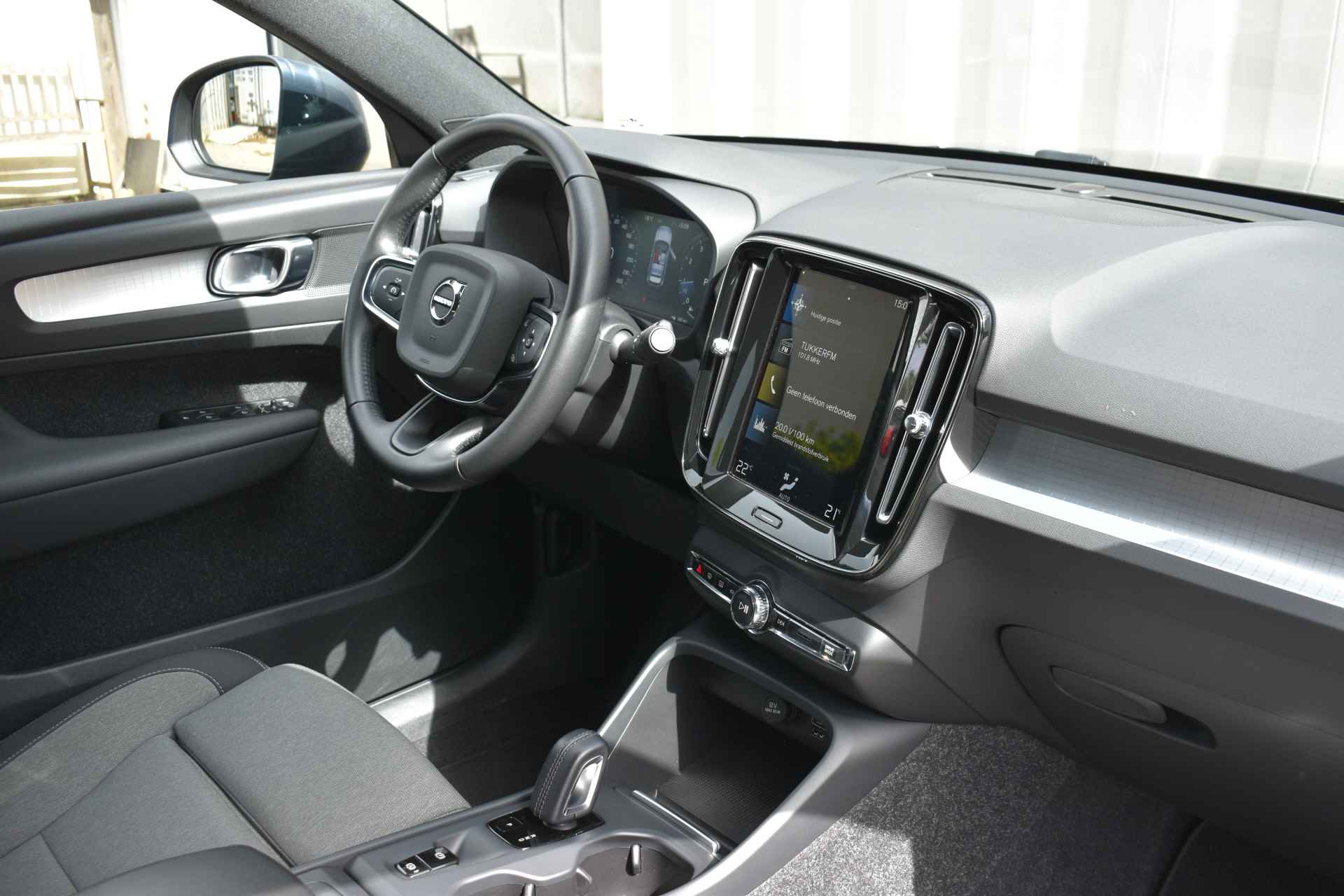 Volvo XC40 T3 Business Pro 164PK | BLIS | AppleCarplay | Keyless | Camera - 36/40