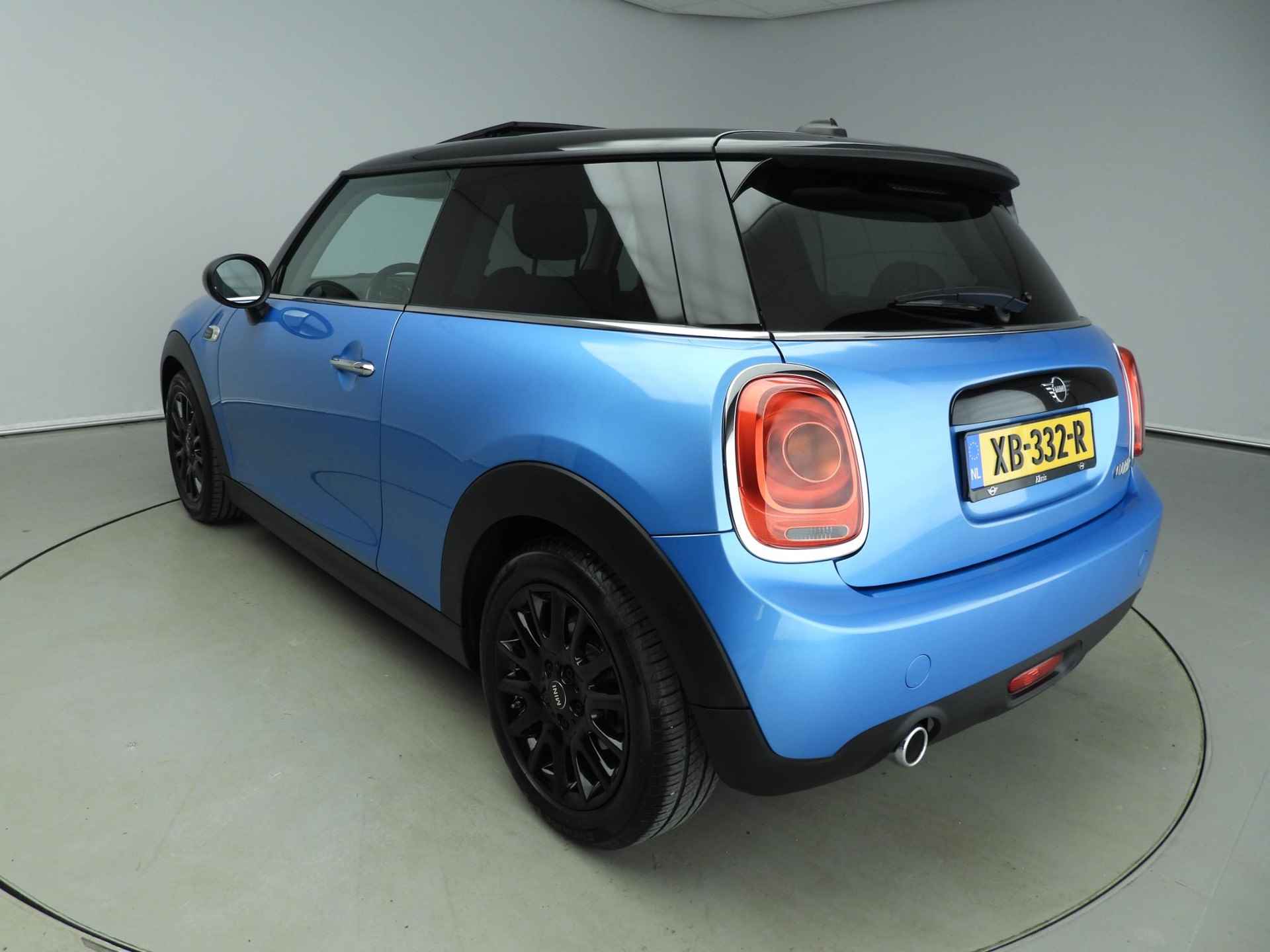 Mini 3-deurs Cooper Automaat / Sportstoelen / Panoramadak / Getint glas / Alu wielen Black - 28/33