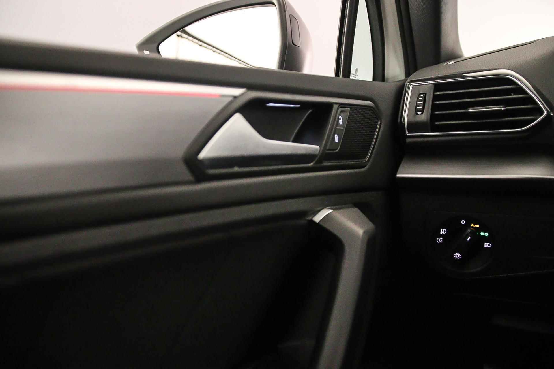 SEAT Tarraco FR 1.4 TSI e-Hybrid 245pk DSG Automaat Trekhaak, Panoramadak, Elektrische achterklep, Lederen bekleding, Achteruitrijcamera, Navigatie, Adaptive cruise control, Stuurwiel verwarmd, LED verlichting, Stoelverwarming, Parkeersensoren - 15/65