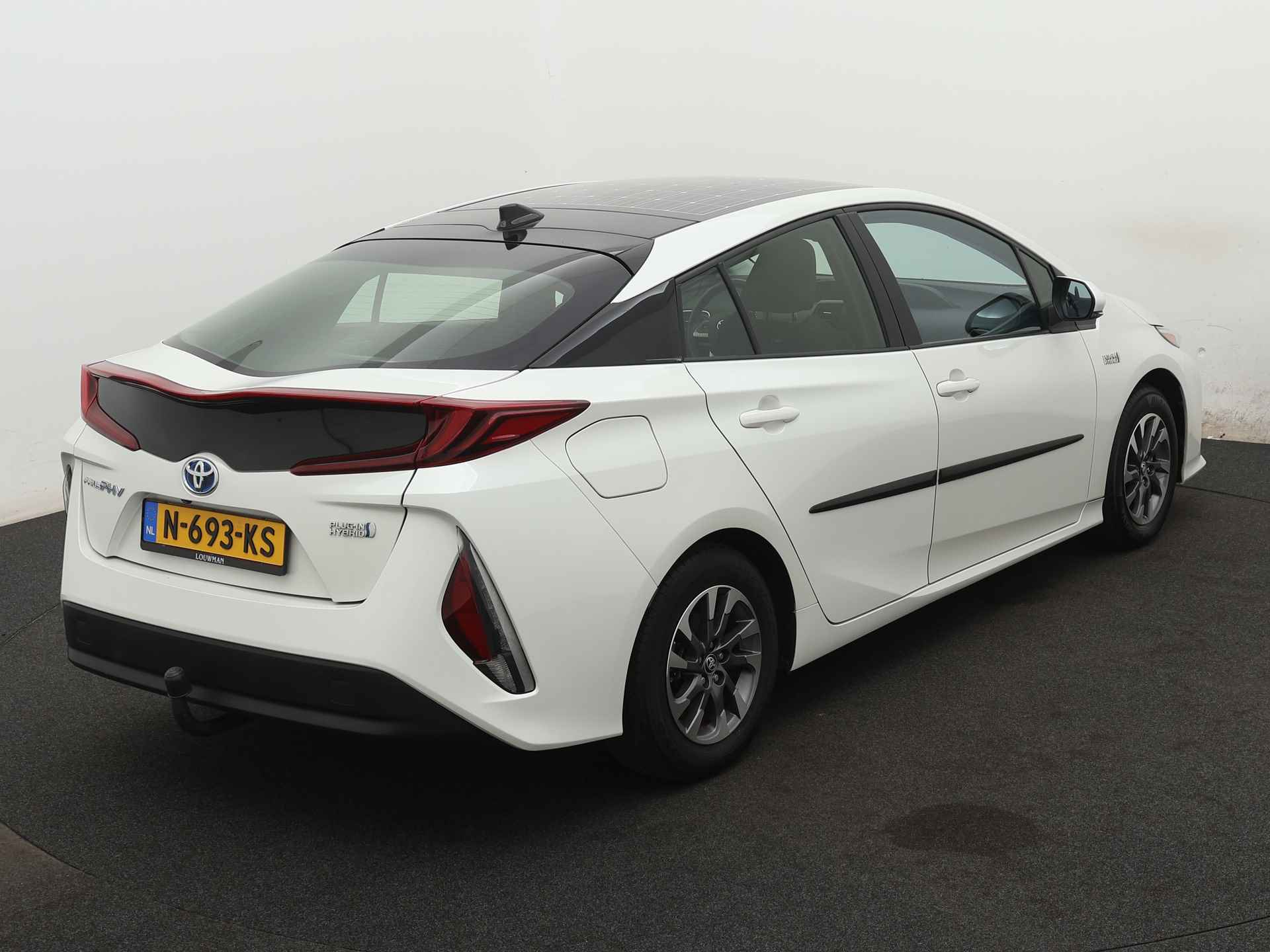 Toyota Prius 1.8 Plug-in Business Plus Limited | parkeersensoren achter | Plug - In | - 18/45