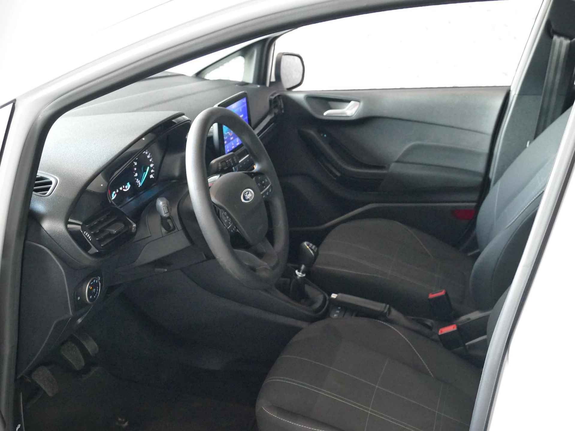 Ford Fiesta 1.0 EcoBoost Connected - 27/35