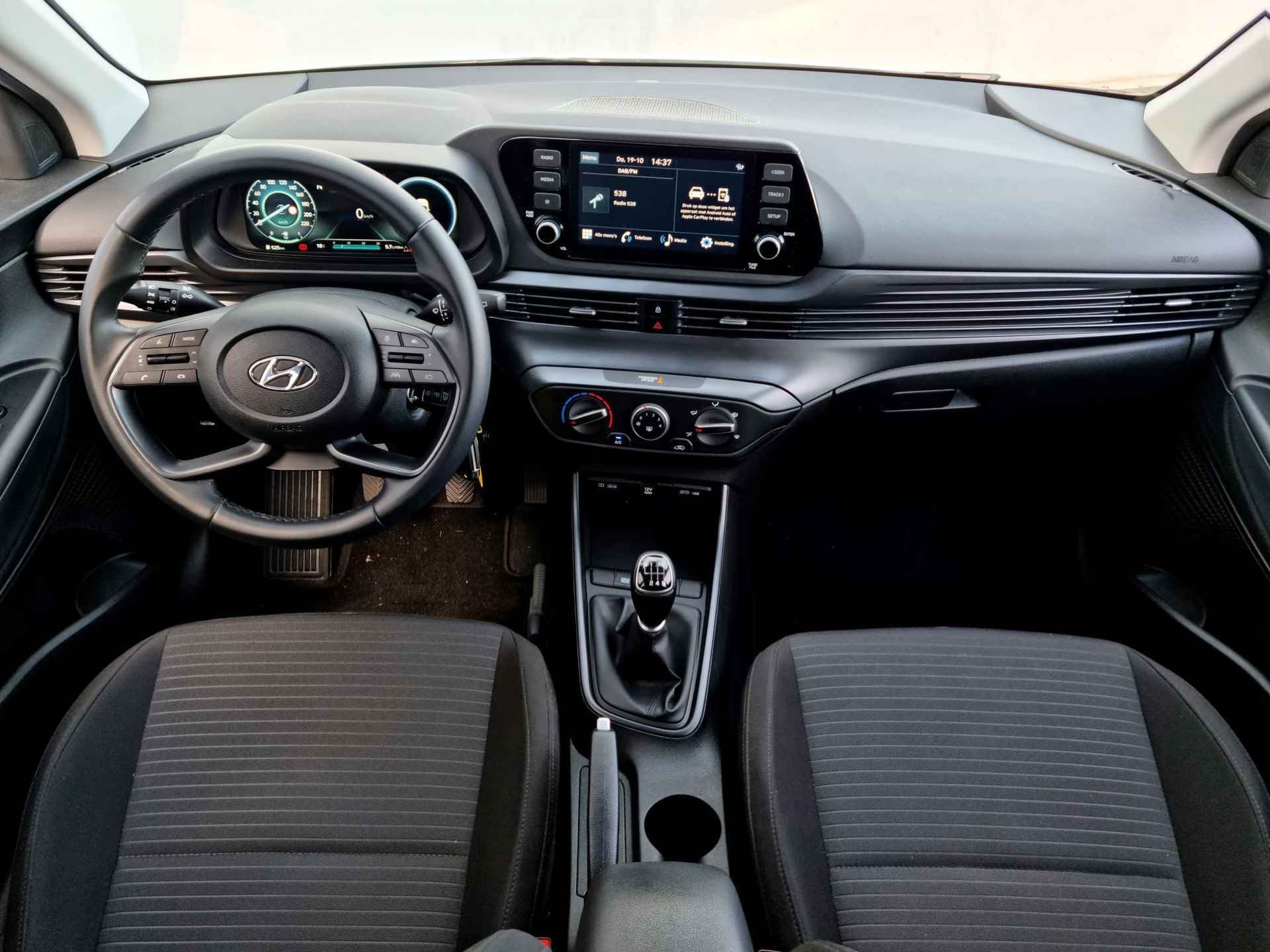 Hyundai i20 1.0 T-GDI Comfort / Origineel NL / Navigatie via Android Auto/Apple Carplay - 2/33