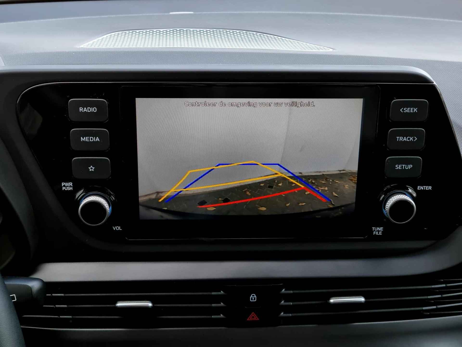 Hyundai i20 1.0 T-GDI Comfort / Origineel NL / Navigatie via Android Auto/Apple Carplay - 9/33