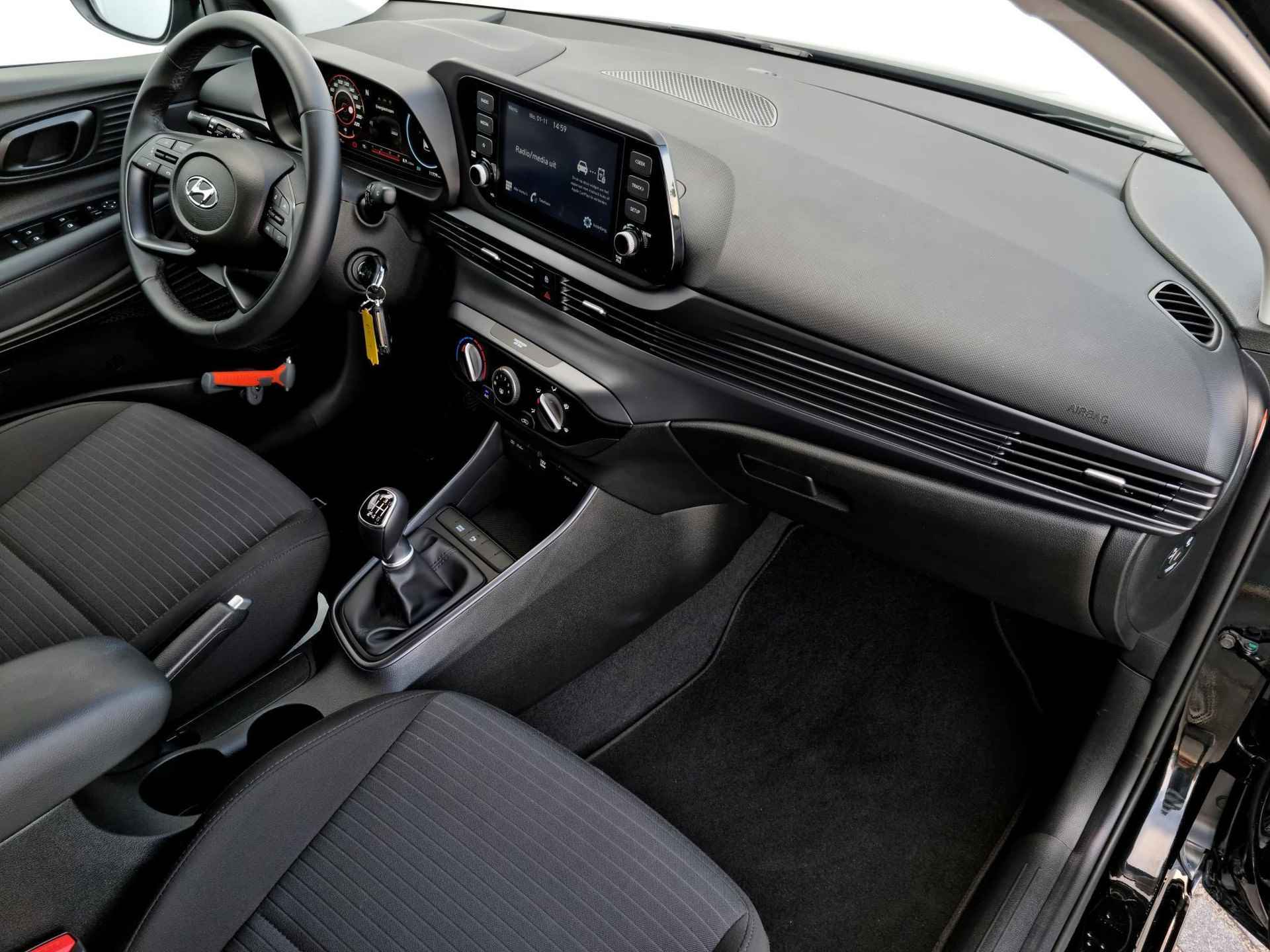 Hyundai i20 1.0 T-GDI Comfort / Origineel NL / Navigatie via Android Auto/Apple Carplay - 30/33