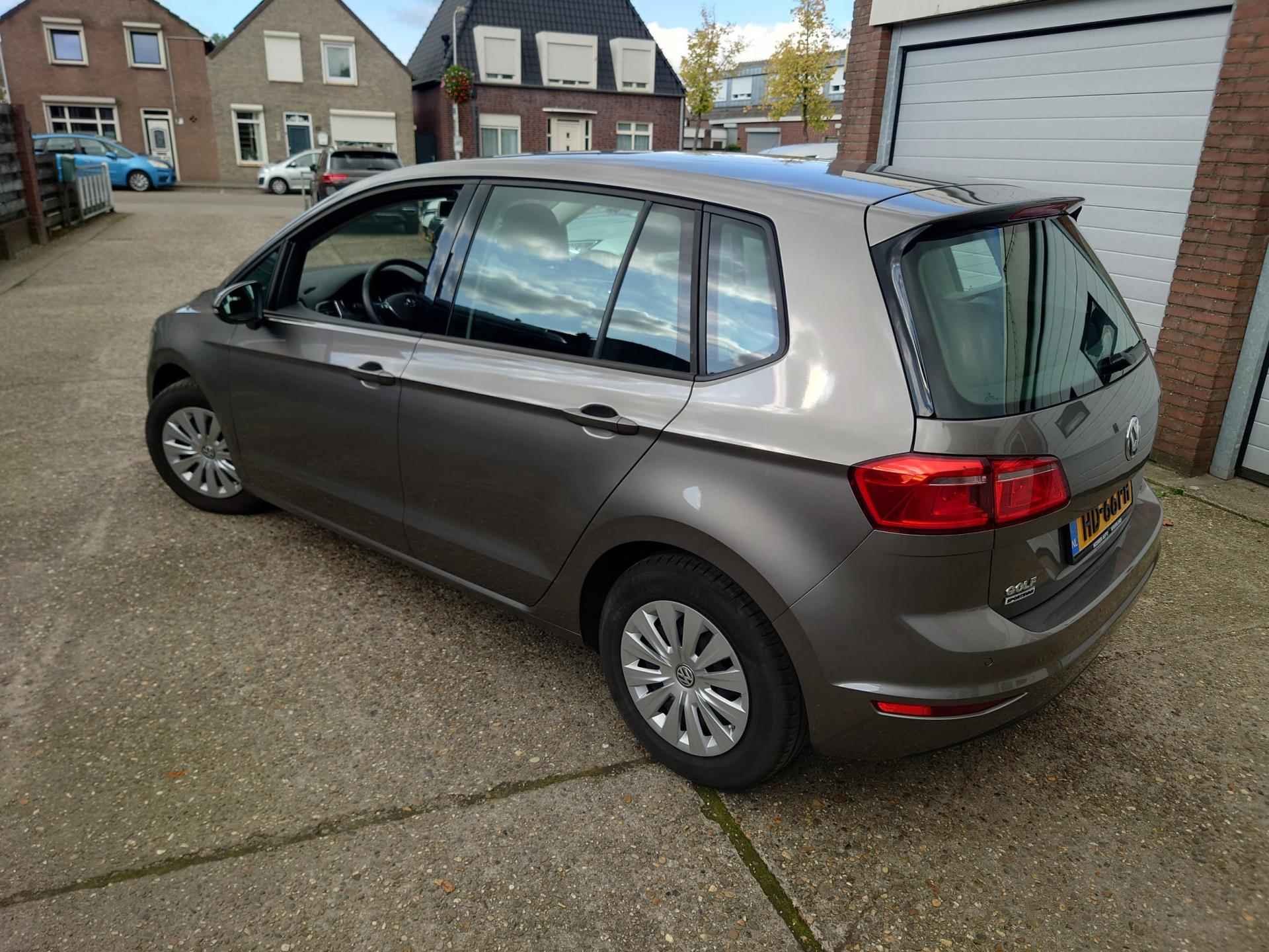 Volkswagen Golf Sportsvan 1.2 TSI, 1e eigenaar, Dealer onderhouden, Parkeersensoren, Clima - 4/24