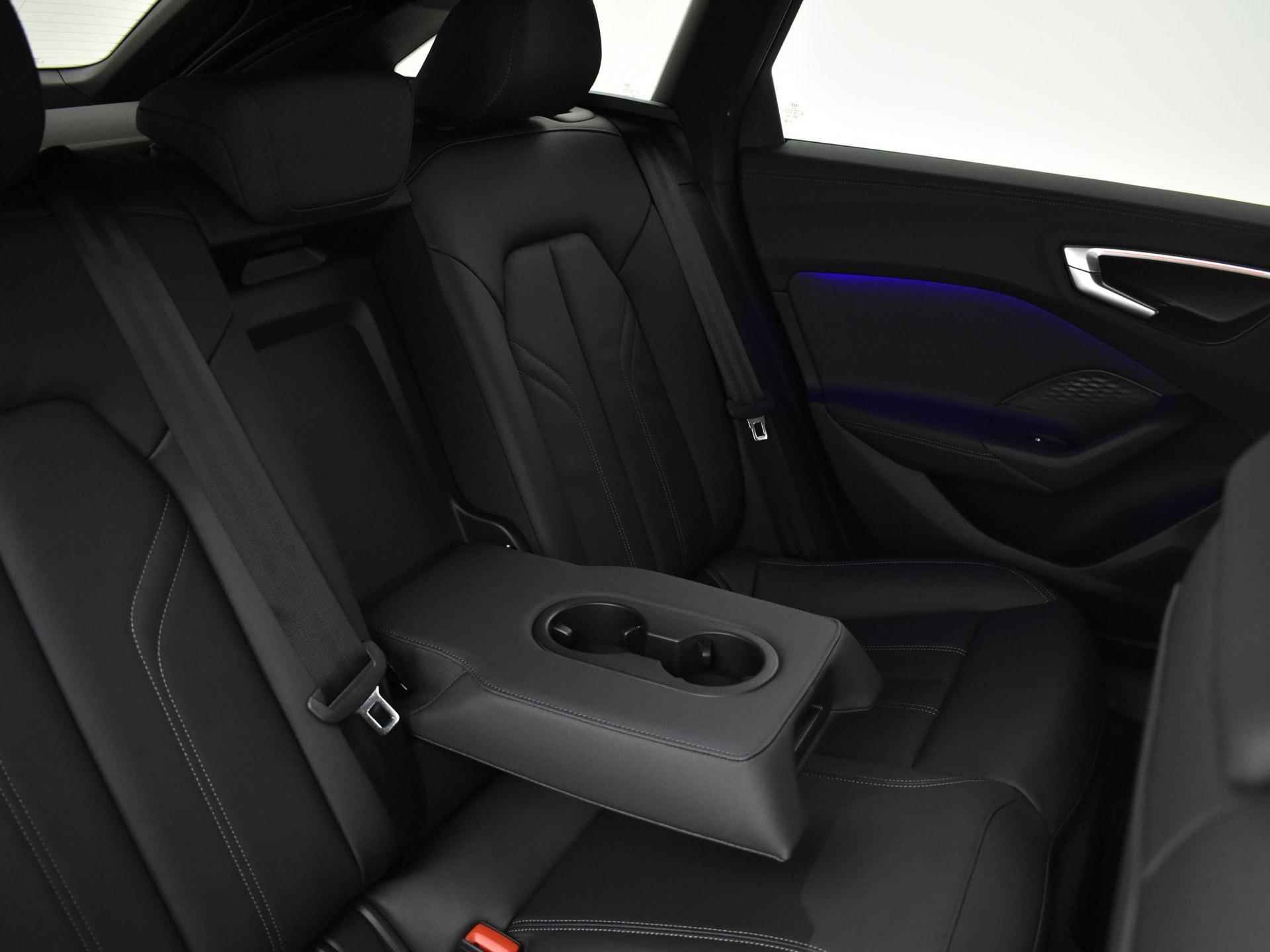 Audi A5 S Edition 40 TFSI 204 pk Avant · First Edition · Twinleder bekleding · Elektrische verst. stoelen - 17/48