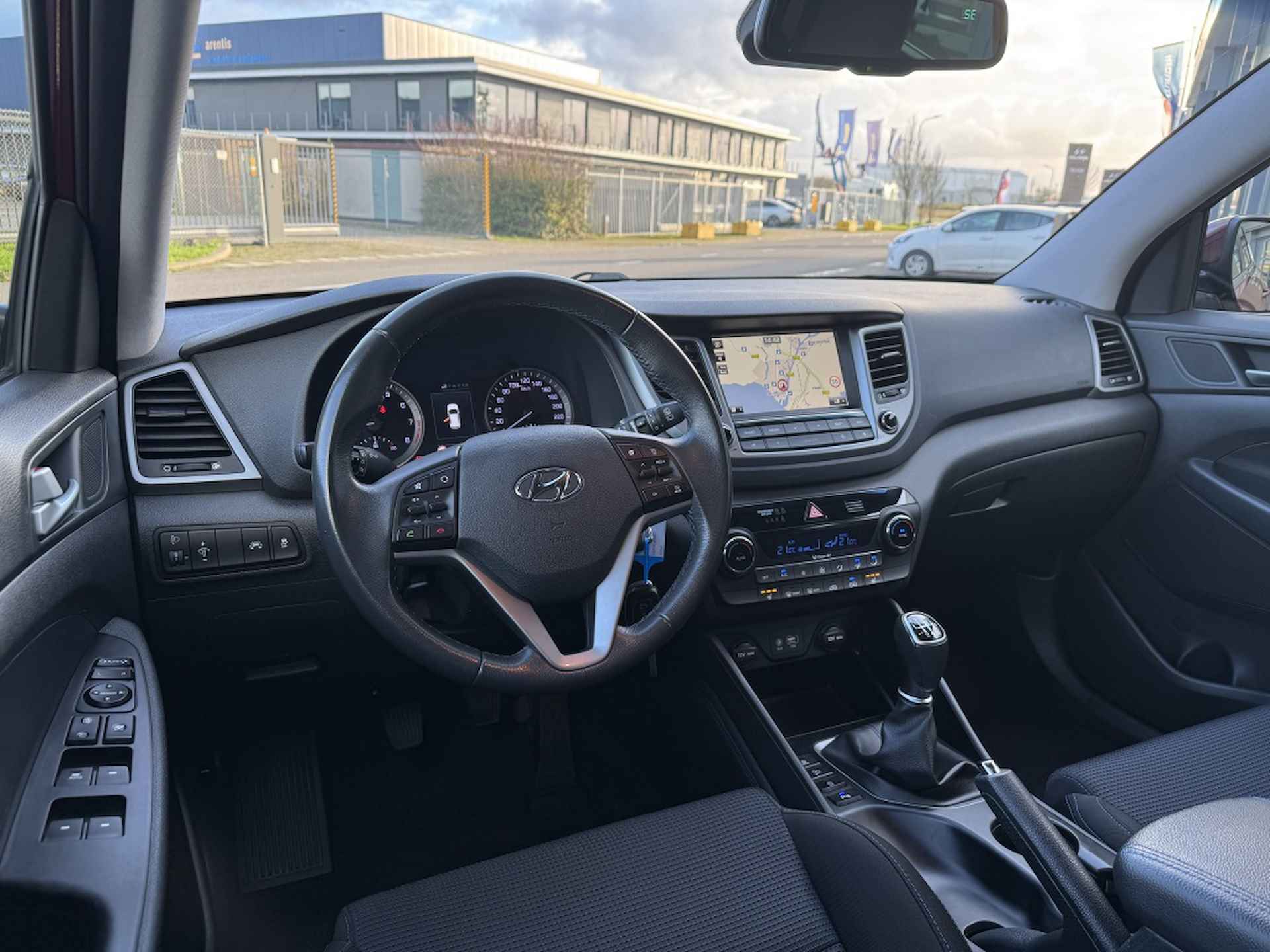 Hyundai Tucson 1.6 GDi Comfort | Trekhaak 1400kg! | Navigatie | Dealer onderhou - 10/30