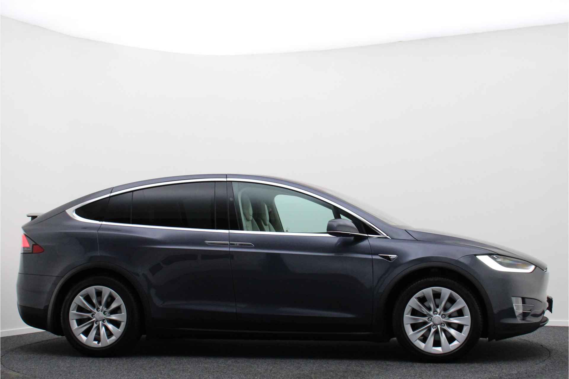 Tesla Model X 100D AWD 6p. Autopilot, Climate, LED, Luchtvering, Camera, Leer, Navigatie, Trekhaak, 20'' - 25/61