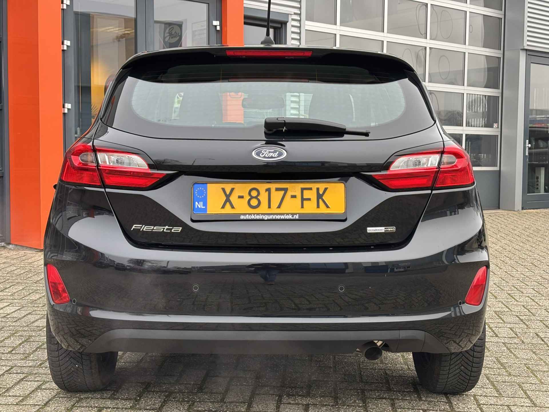 Ford Fiesta 1.0 EcoBoost Hybrid Titanium / Sensoren Achter / AndroidAuto/AppleCarplay / Stoel/Stuurverwarming / Verwarmbare Voorruit / - 34/35