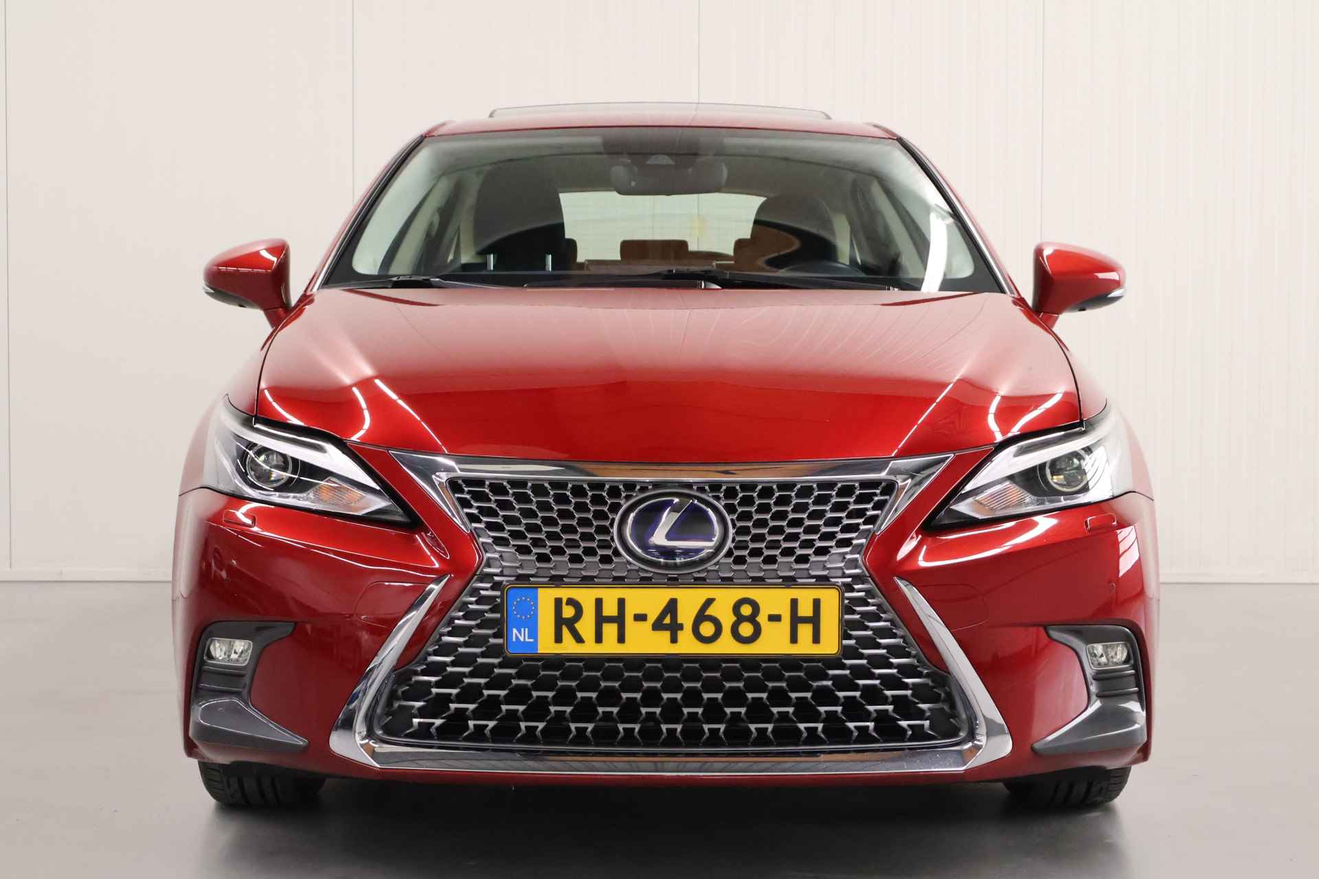 Lexus CT 200h Business Launch Edition - 6/36