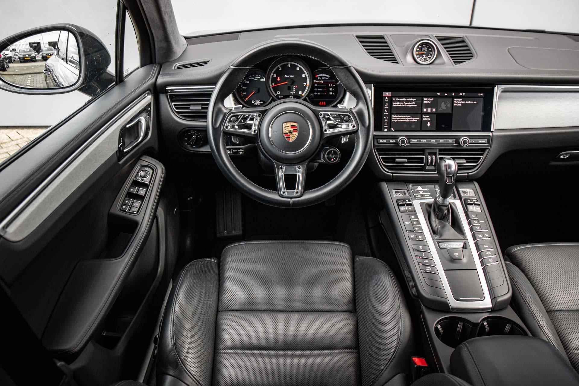 Porsche Macan 2.9 Turbo 440pk | Sport Chrono | Panoramadak | Luchtvering | Trekhaak - 19/45