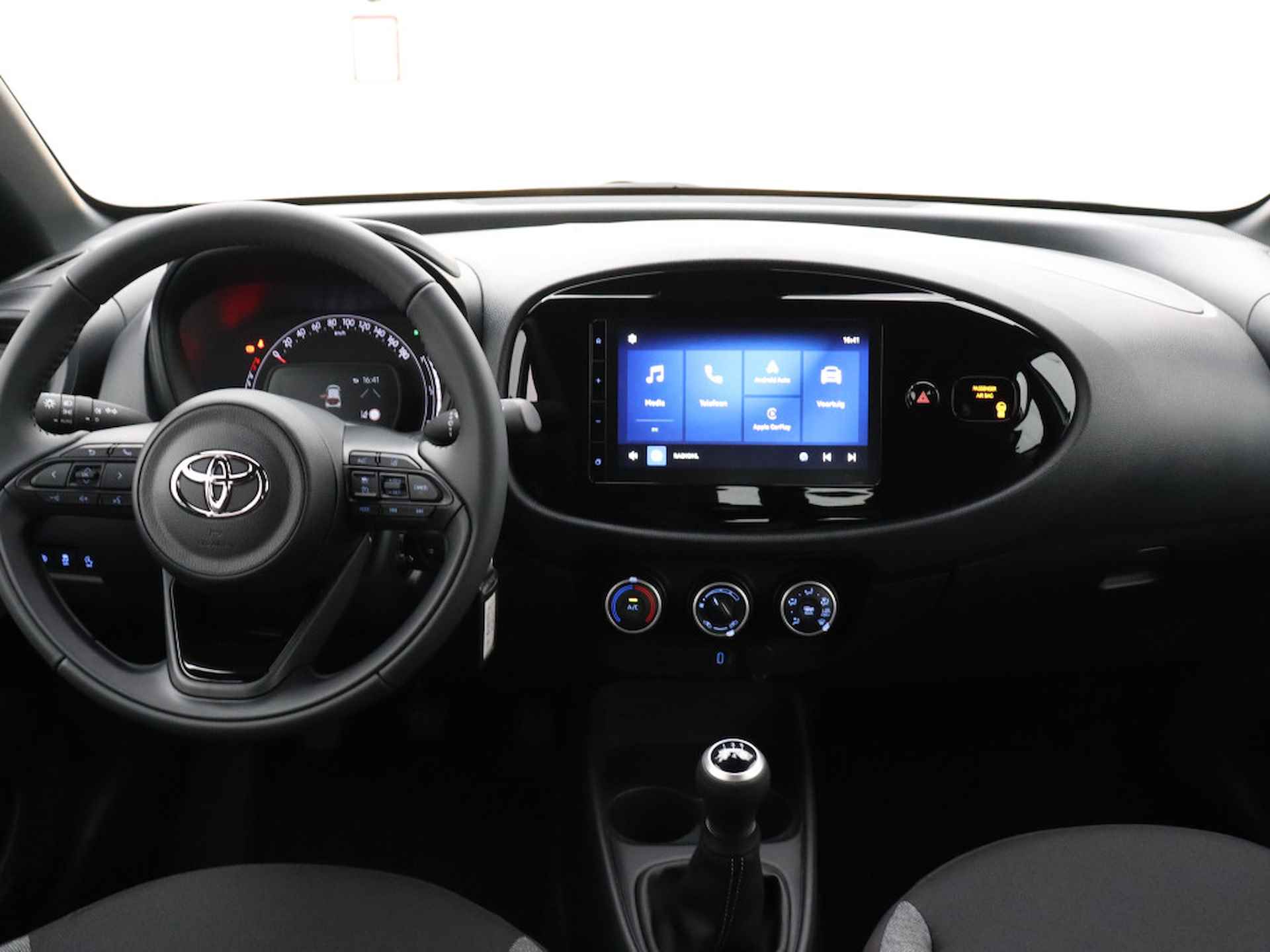 Toyota Aygo X 1.0 VVT-i MT play | Apple CarPlay | Camera | Adaptive Cruise Control | - 6/42