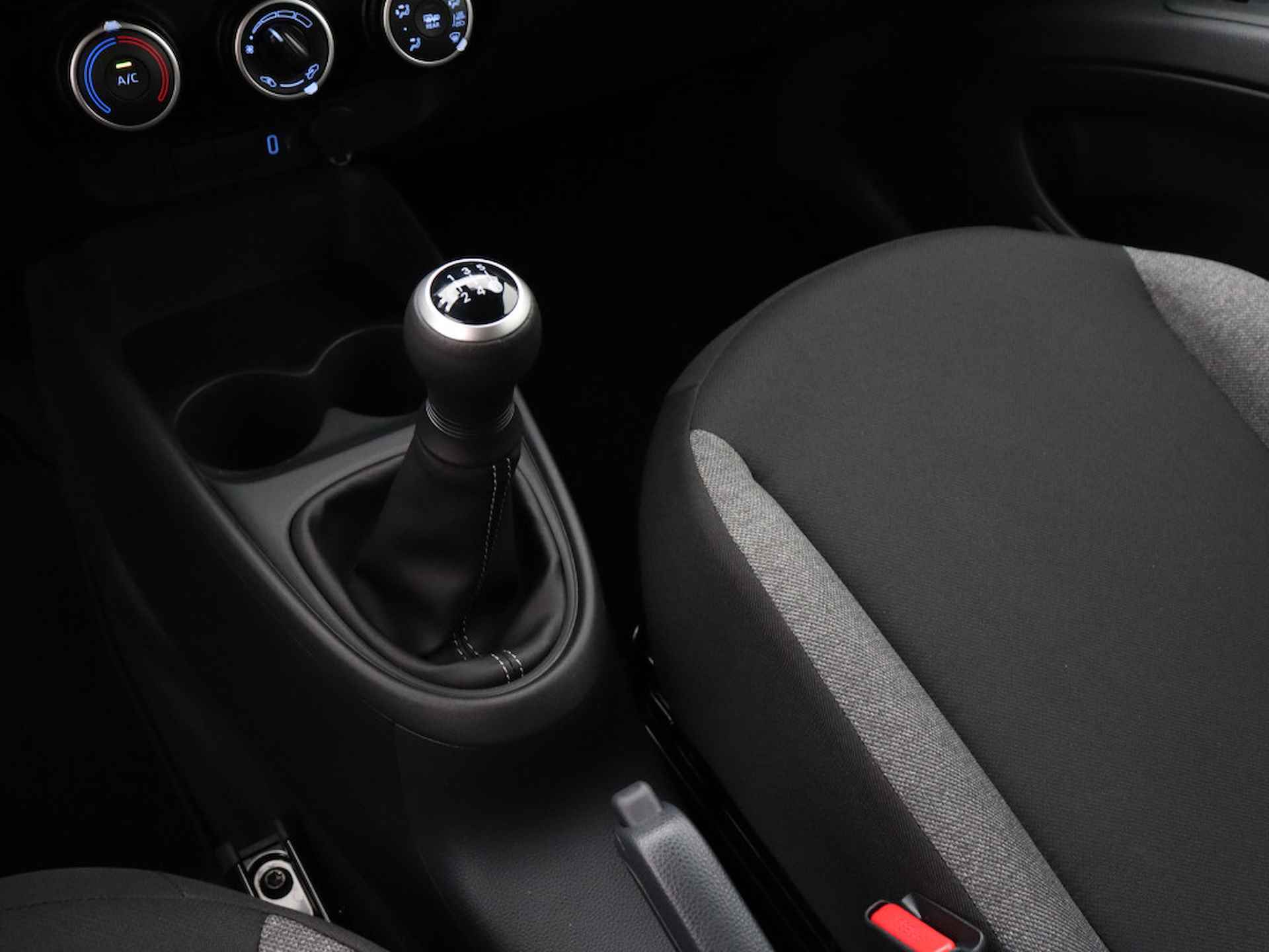 Toyota Aygo X 1.0 VVT-i MT play | Apple CarPlay | Camera | Adaptive Cruise Control | - 13/42