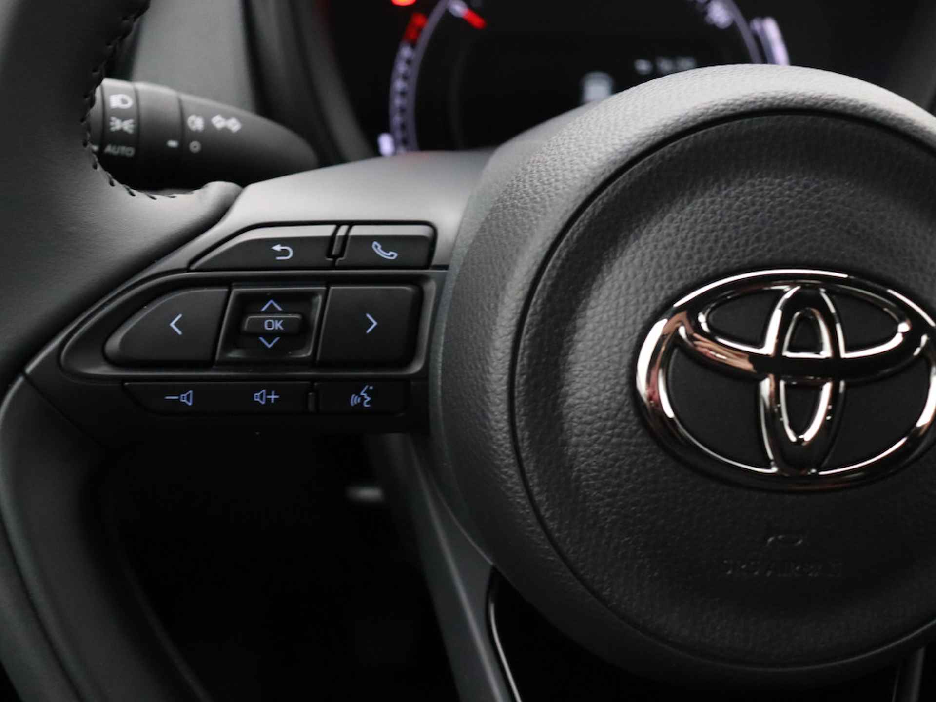 Toyota Aygo X 1.0 VVT-i MT play | Apple CarPlay | Camera | Adaptive Cruise Control | - 22/42