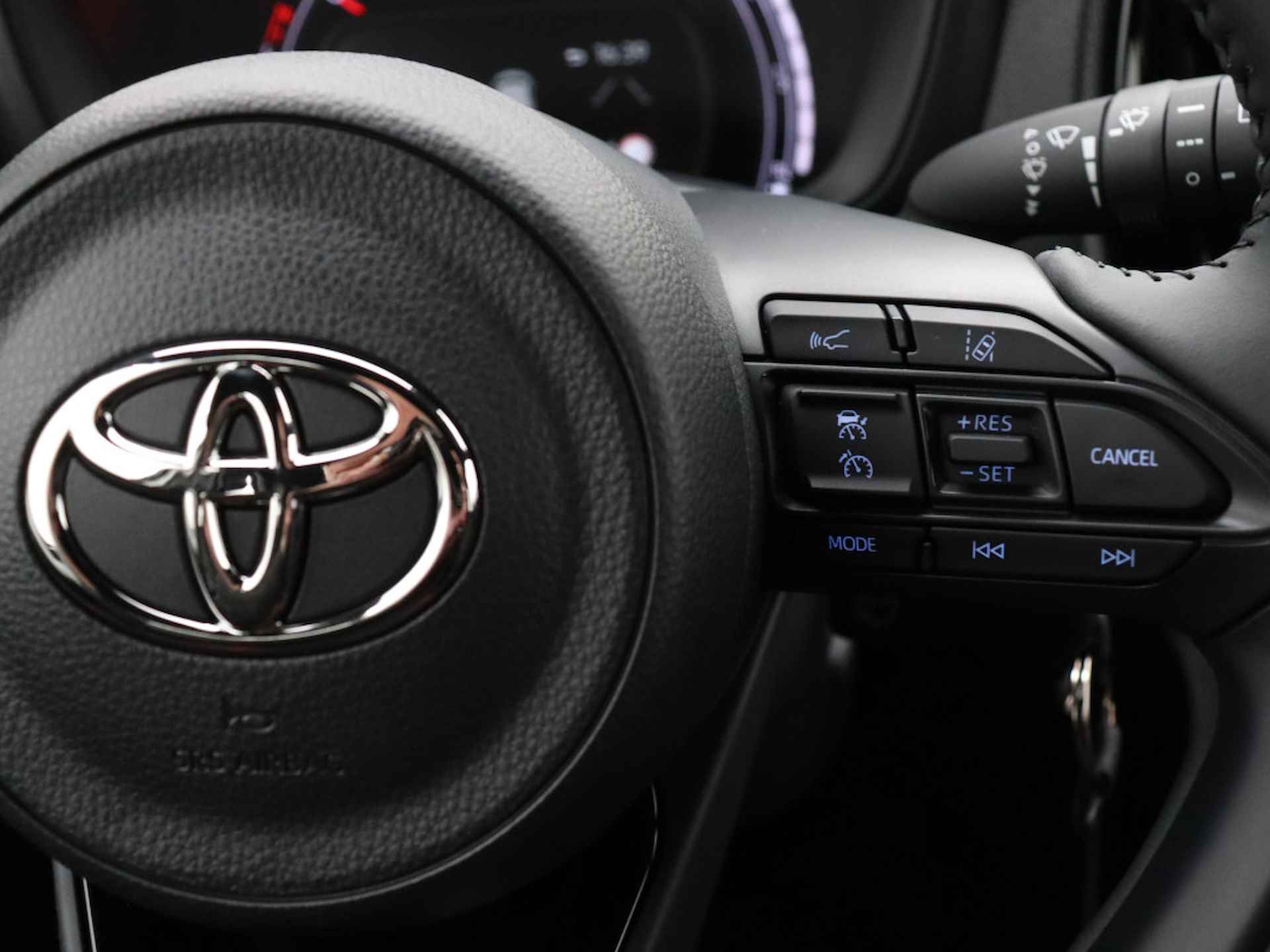 Toyota Aygo X 1.0 VVT-i MT play | Apple CarPlay | Camera | Adaptive Cruise Control | - 23/42