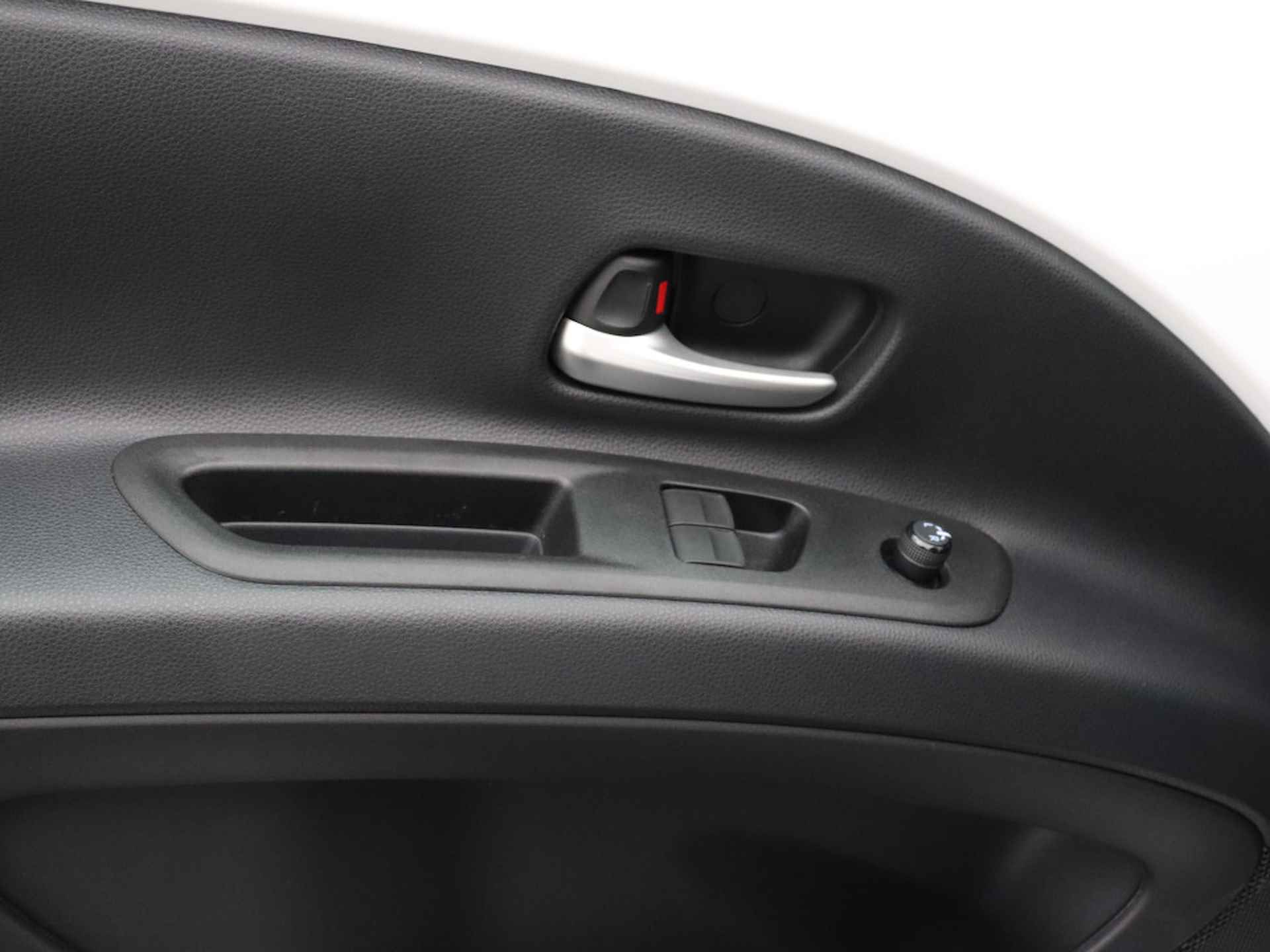 Toyota Aygo X 1.0 VVT-i MT play | Apple CarPlay | Camera | Adaptive Cruise Control | - 33/42
