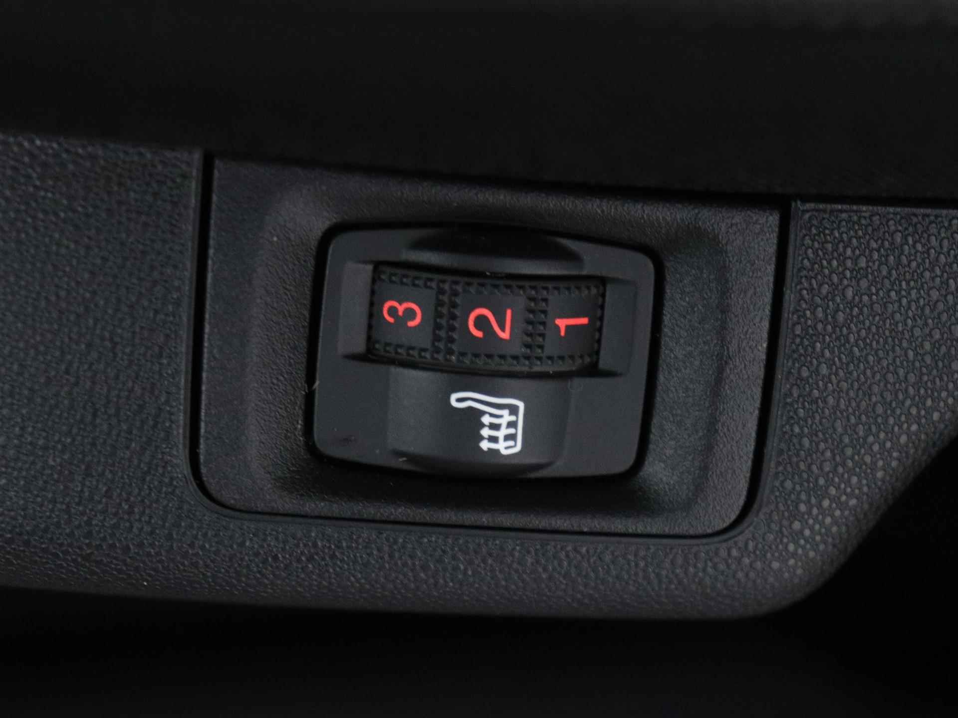 Citroen C3 C-Series 83pk | Facelift Model | Navigatie Via AppleCarPlay/AndroidAuto | Climate Control | Cruise Control | Voorstoelen Verwarmd | Bluetooth - 22/36