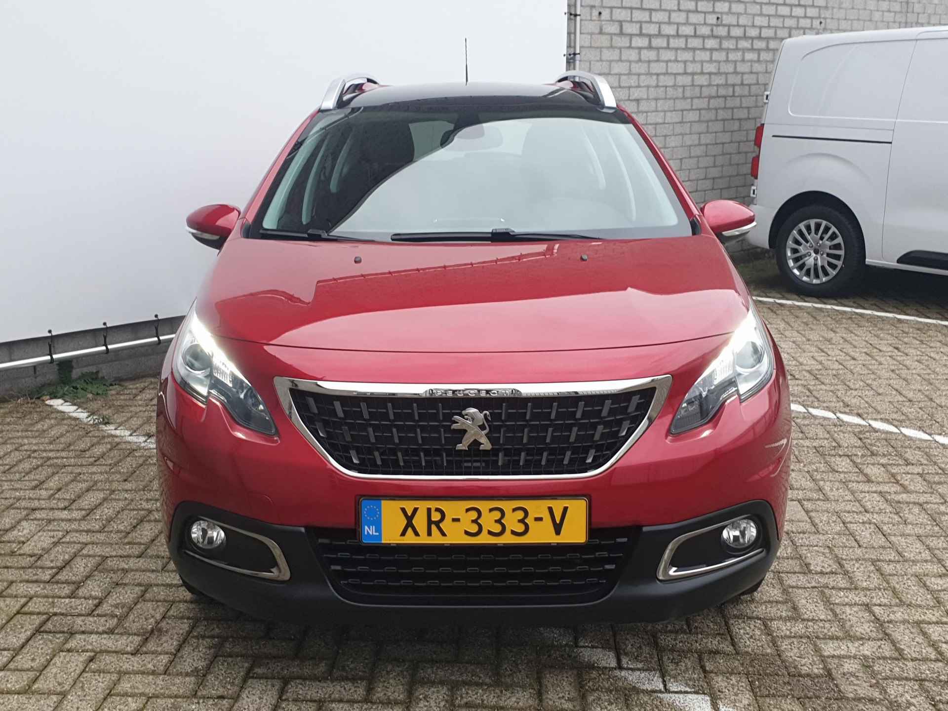 Peugeot 2008 BLUE LION | 130PK | LM VELGEN | SENSOREN ACHTER | Apple Carplay / Android Auto - 6/29