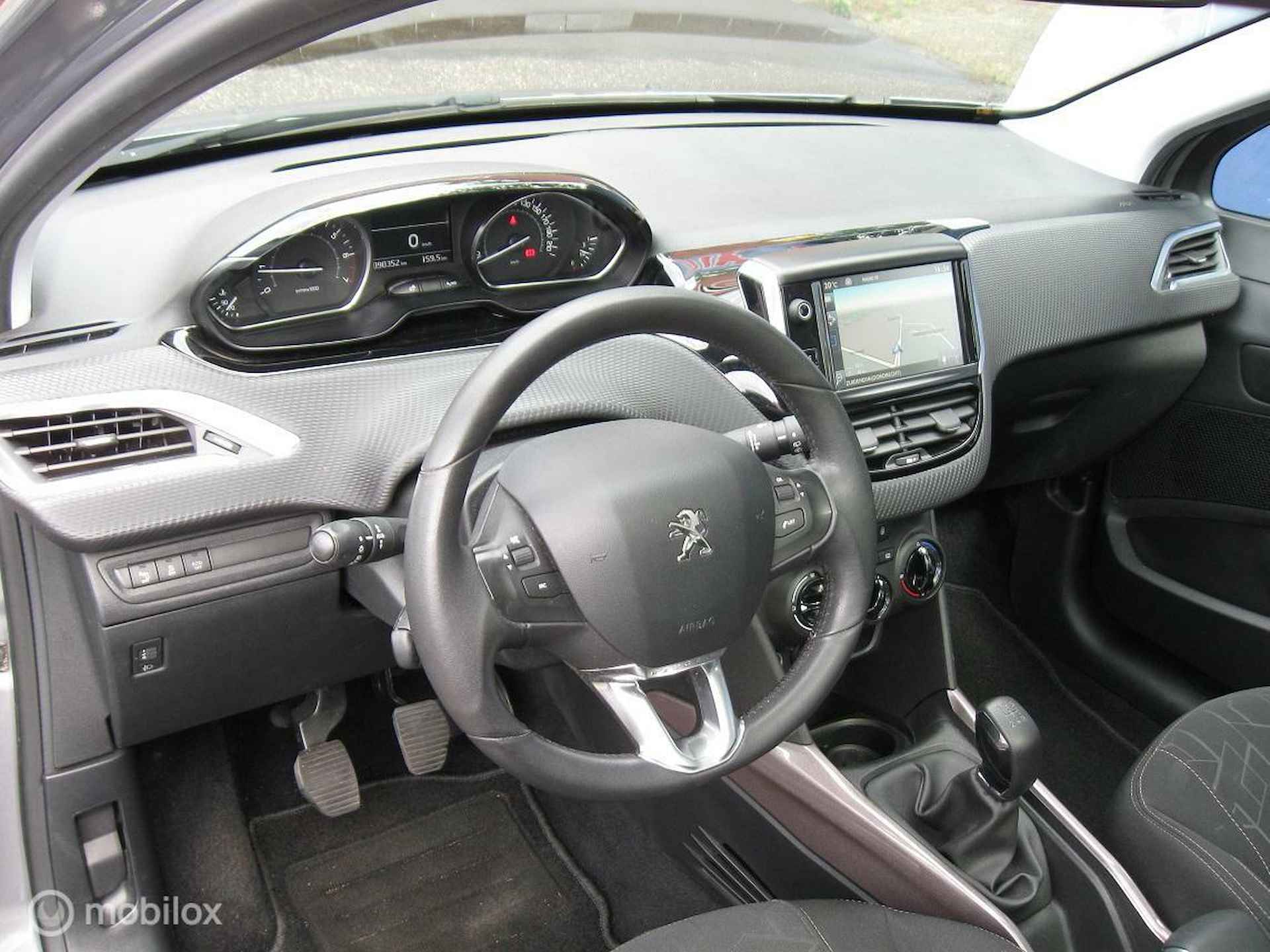 Peugeot 2008 1.2 PureTech Active Navi Pano dak Cruise contr NL auto - 18/31