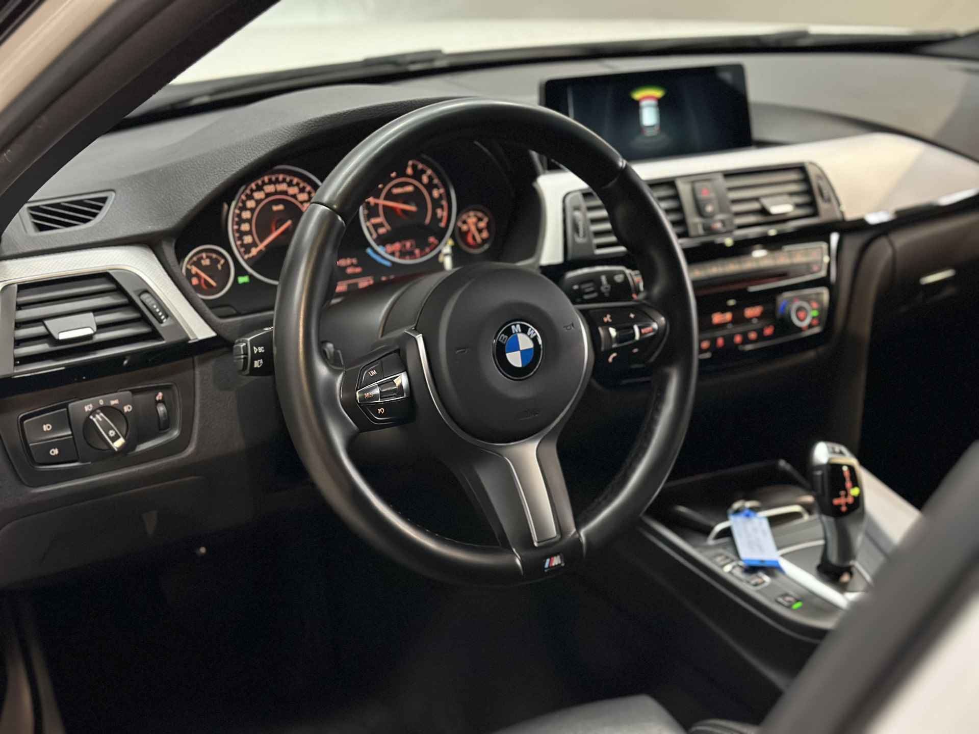 BMW 3 Serie Touring 340i 326 PK Centennial High Executive M Sport | 6 Cilinder | Airco ECC | LED | Navigatie | Leer | Trekhaak | Stoelverwarming | 19" velgen | DAB | Isofix | NAP | - 17/52