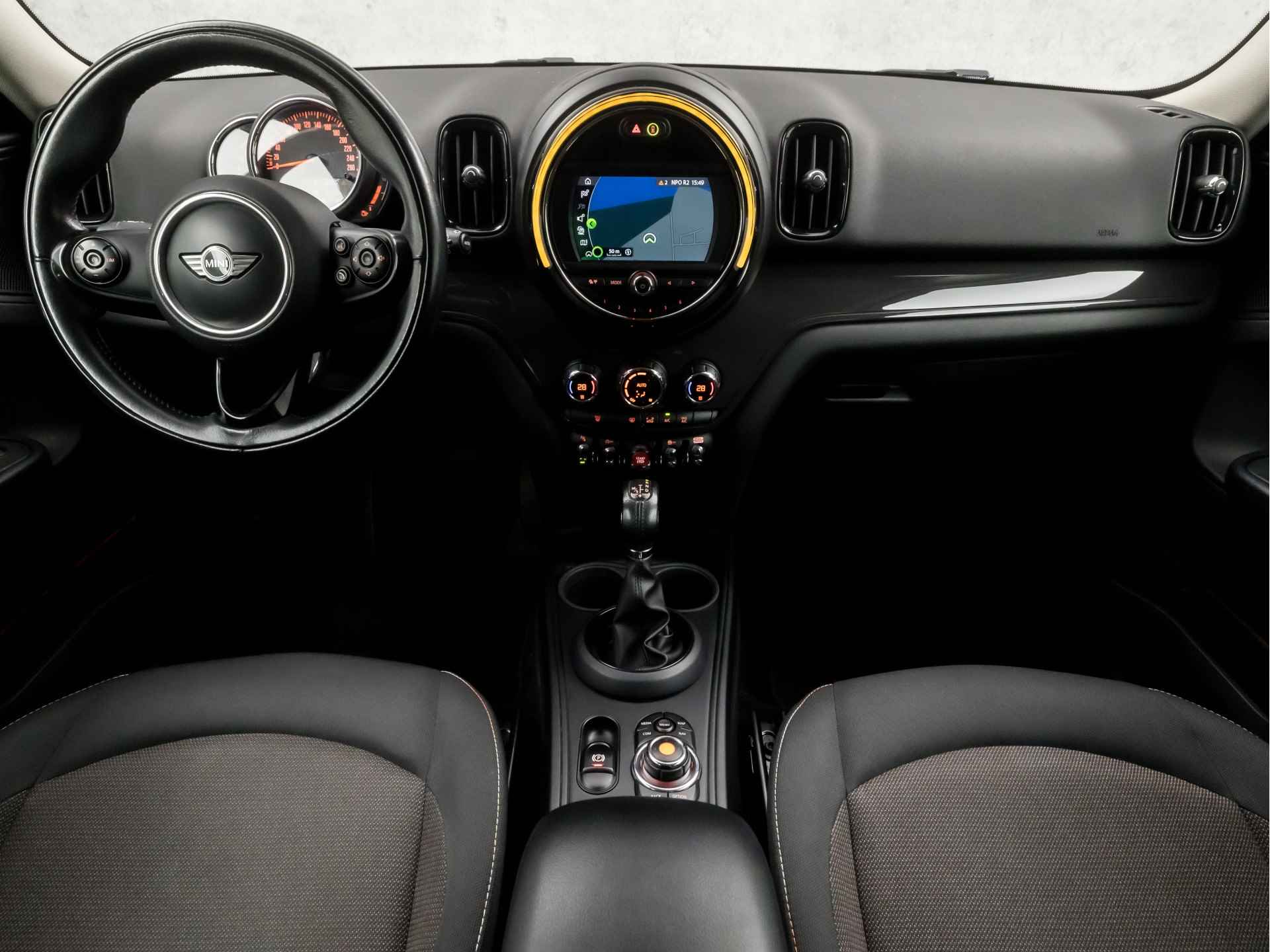 MINI Countryman 1.5 Cooper Chili Sport Automaat (NAVIGATIE, CLIMATE, GETINT GLAS, LED KOPLAMPEN, PARKEERSENSOREN, SPORTSTOELEN, CRUISE, DAKRAILS, NIEUWSTAAT) - 6/35