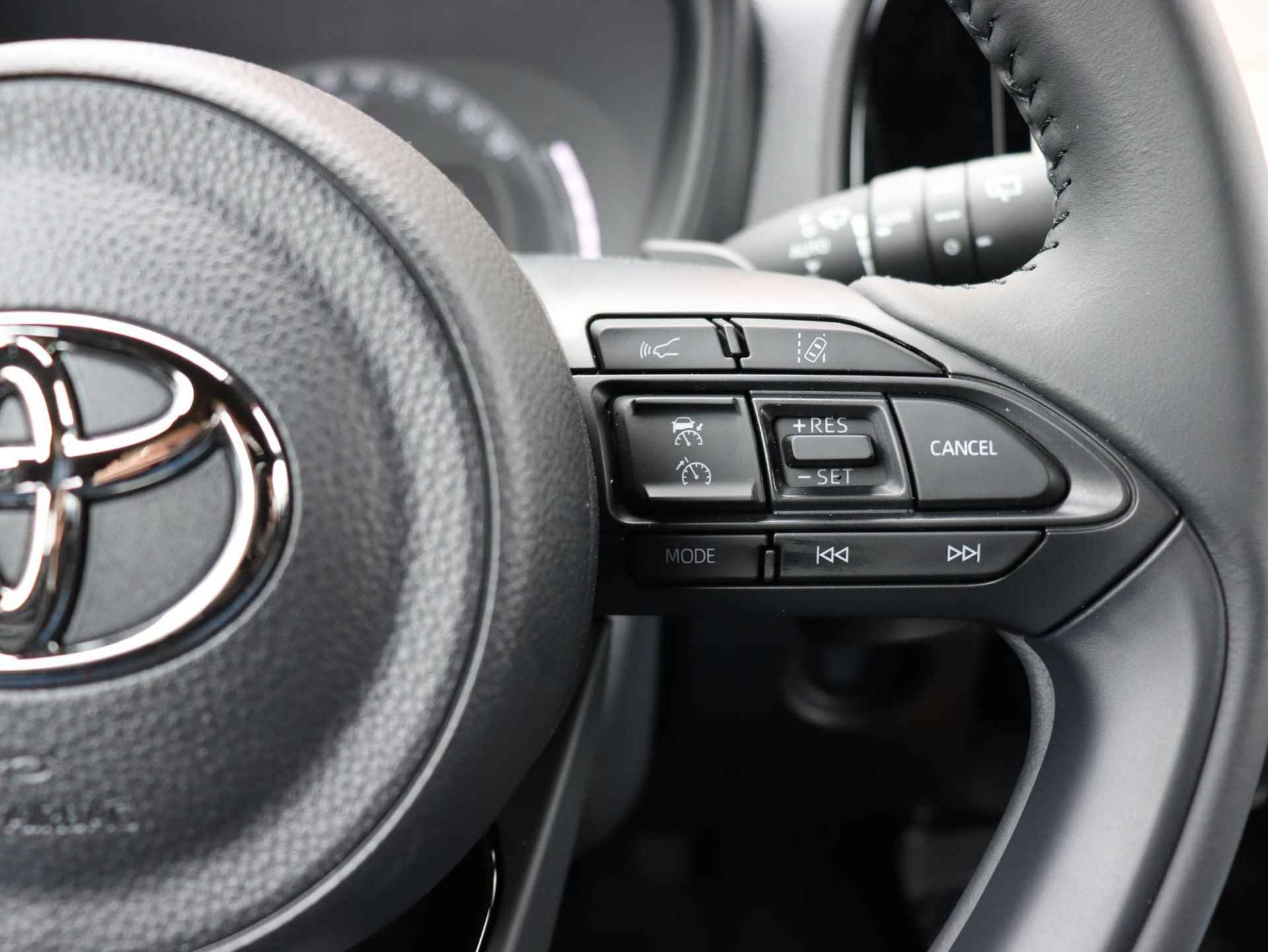 Toyota Aygo X 1.0 VVT-i S-CVT Automaat Premium | Demo - 21/34