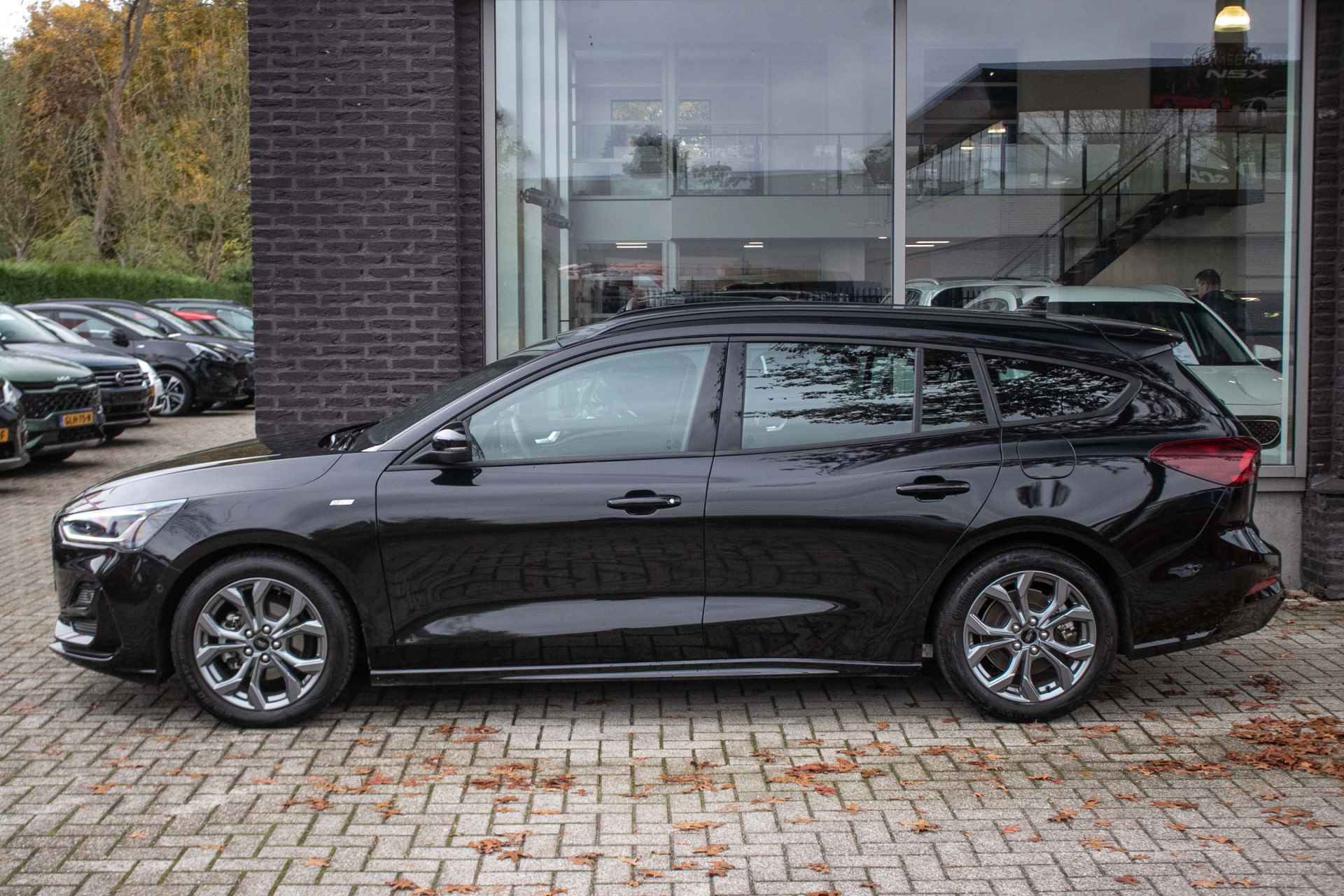 Ford FOCUS Wagon 1.0 EcoBoost Hybrid ST Line - All-in rijklrprs | Carplay | Adpt. cruise | Camera | Dode herk. - 2/36