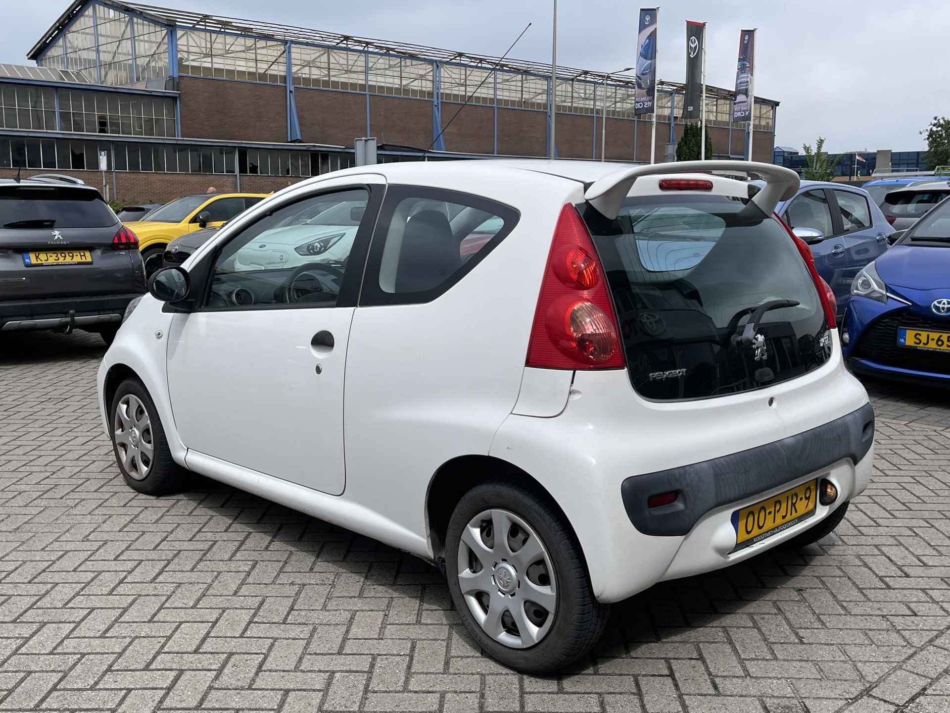 Peugeot 107 1.0-12V Accent |Airco |Aux aansluiting| - 11/17