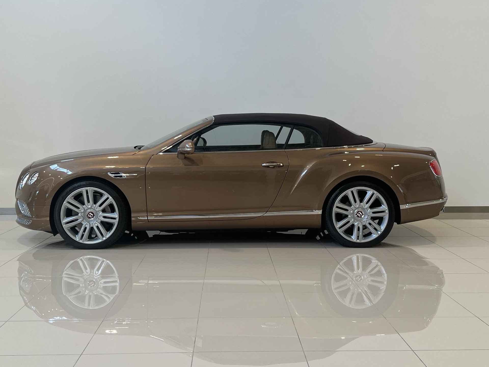 Bentley Continental GTC V8 | Mulliner | Breitling for Bentley | Comfort Seats Massage - 3/59