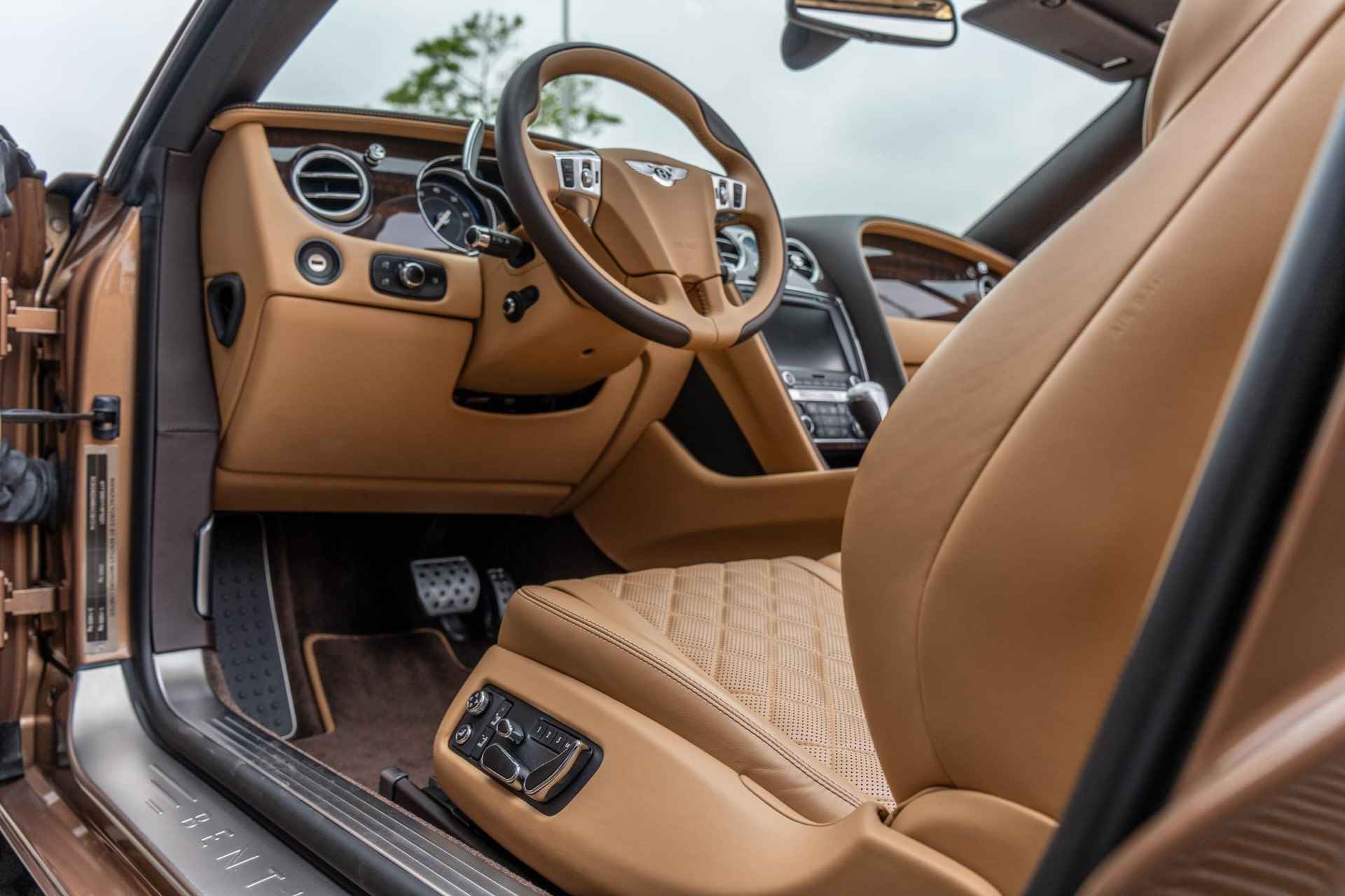 Bentley Continental GTC V8 | Mulliner | Breitling for Bentley | Comfort Seats Massage - 33/59