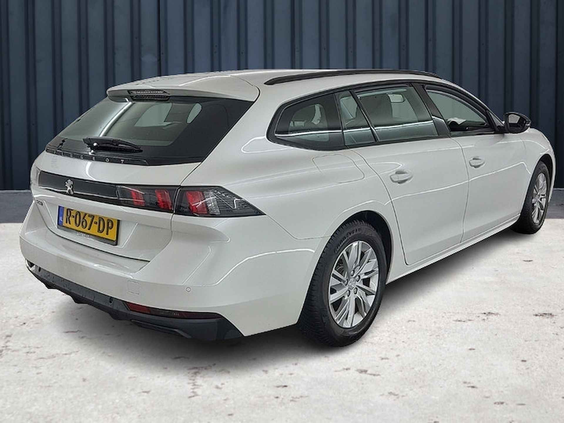 Peugeot 508 SW 1.2 PureTech Active Pack Business (131 PK) 1e-Eig. Peugeot-Dealer-Onderh. BOVAG-Onderh. NL-Auto. Parelmoer, Navigatie/Apple-Carplay/Android-Auto, Cruisecontrol, Head-Up, Keyless-Entry/Start, Parkeersensoren-V+A, Achteruitrijcamera, DAB, Licht-Zicht-Pakket, Lm-Velgen-16Inch, Privacy-Glas - 4/21