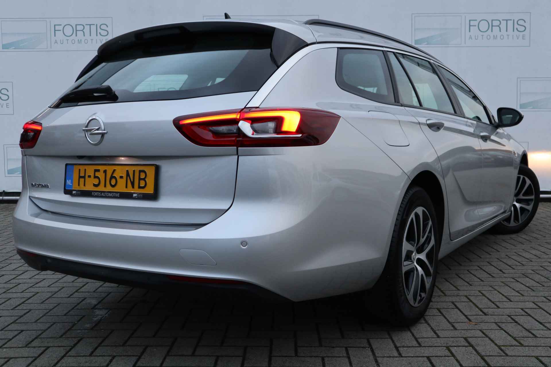 Opel Insignia Sports Tourer 1.5 Turbo Edition NL Auto/ Camera/ PDC/ Cruise/ Navi/ Carplay/ 2de PINSTERDAG GEOPEND VAN 10:00 T/M 16:00 UUR - 3/34
